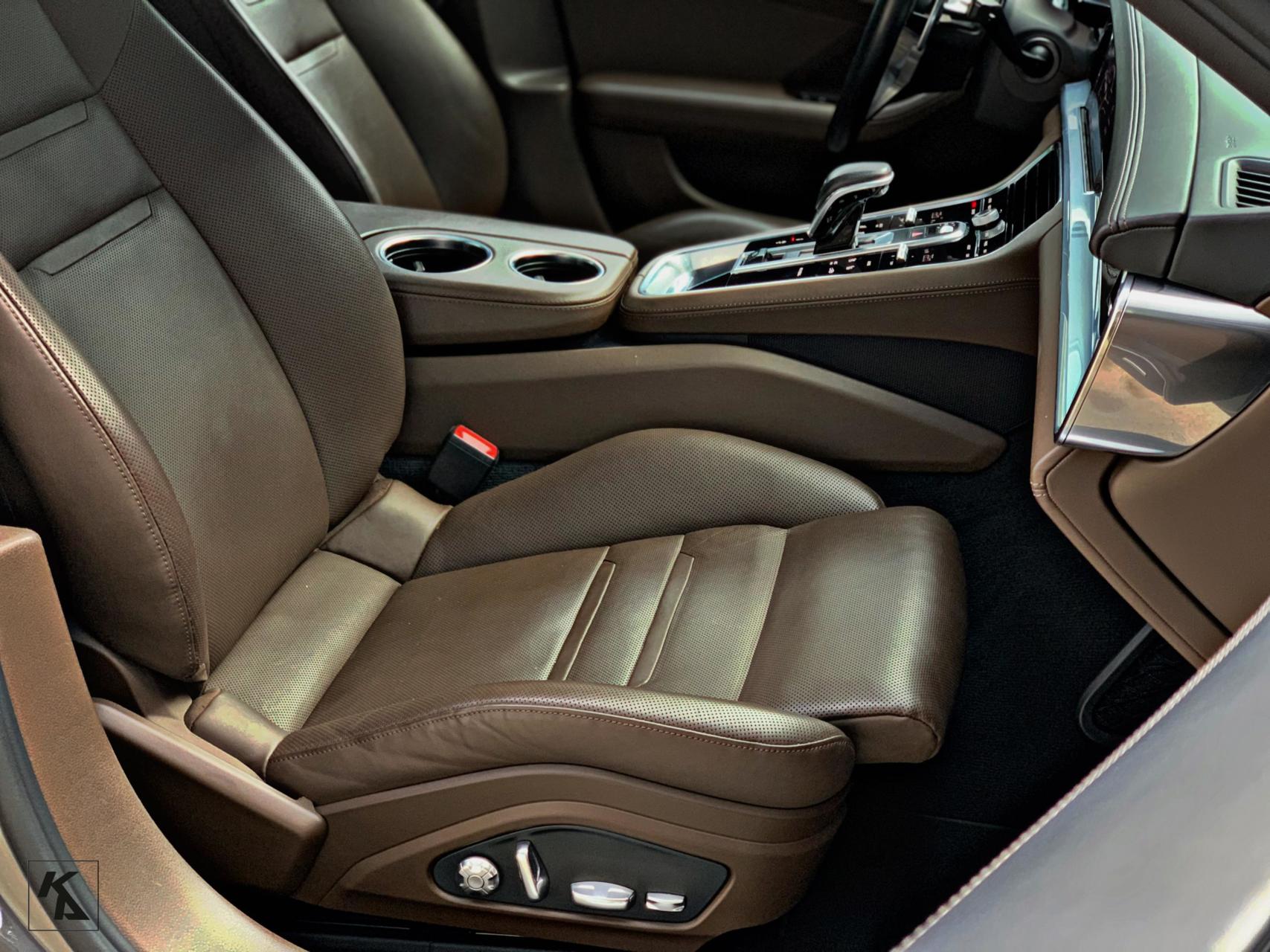 Foto van Porsche Panamera