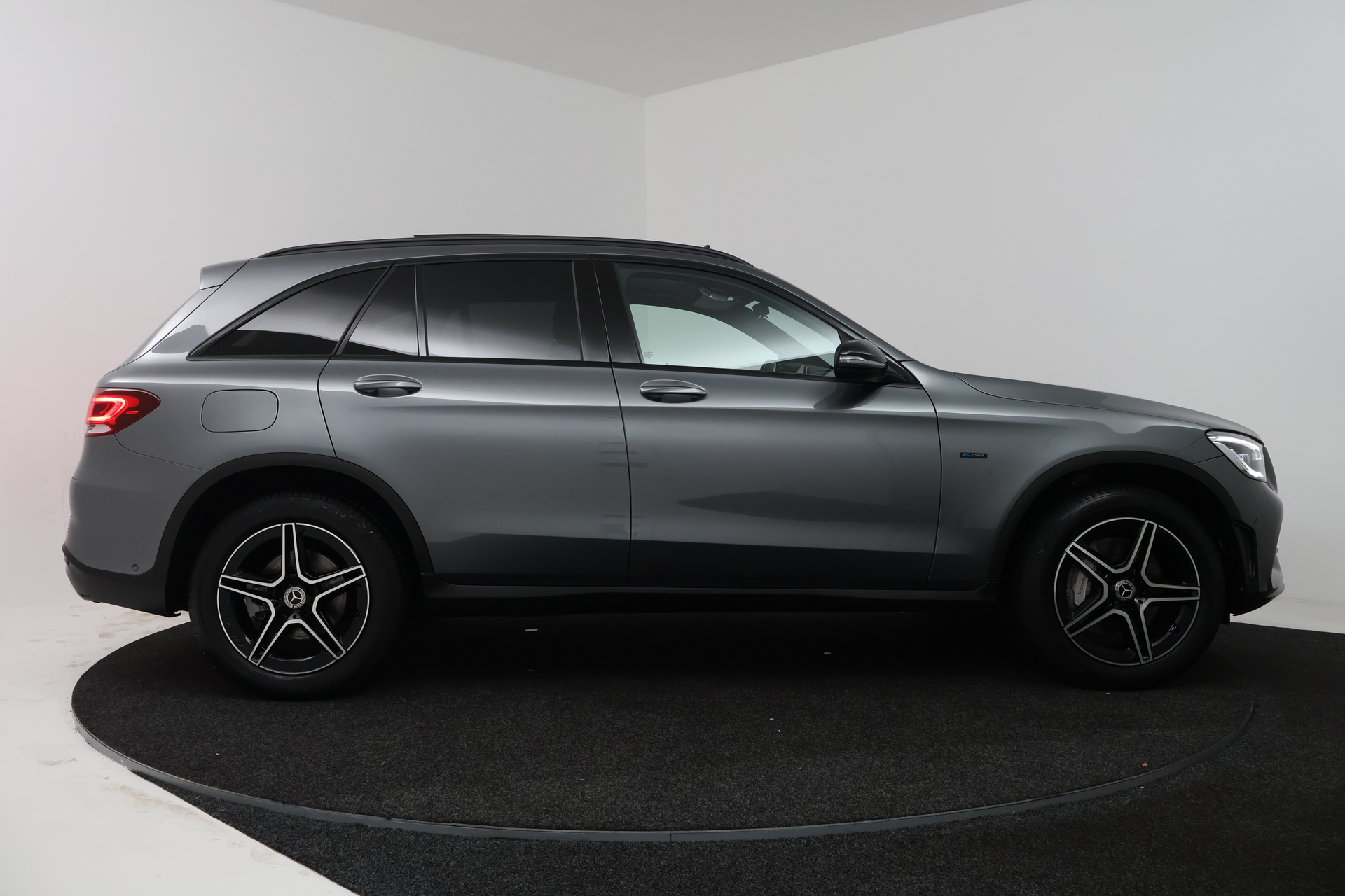 Foto van Mercedes-Benz GLC 300 E 4Matic