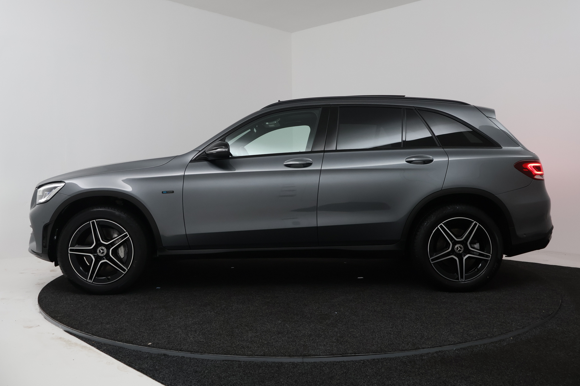 Foto van Mercedes-Benz GLC 300 E 4Matic