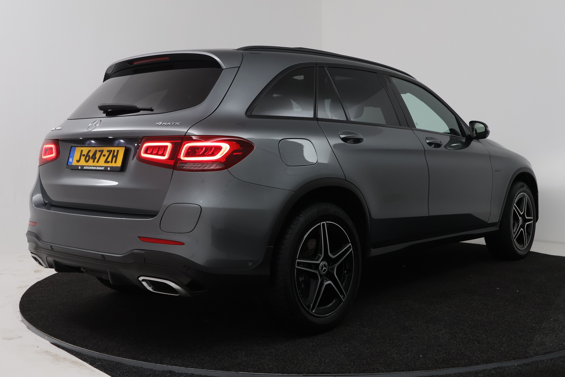Foto van Mercedes-Benz GLC 300 E 4Matic