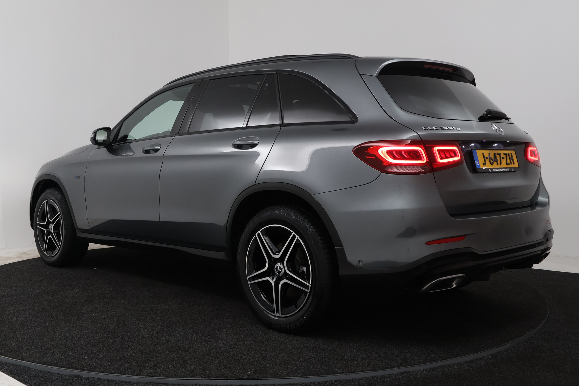 Foto van Mercedes-Benz GLC 300 E 4Matic