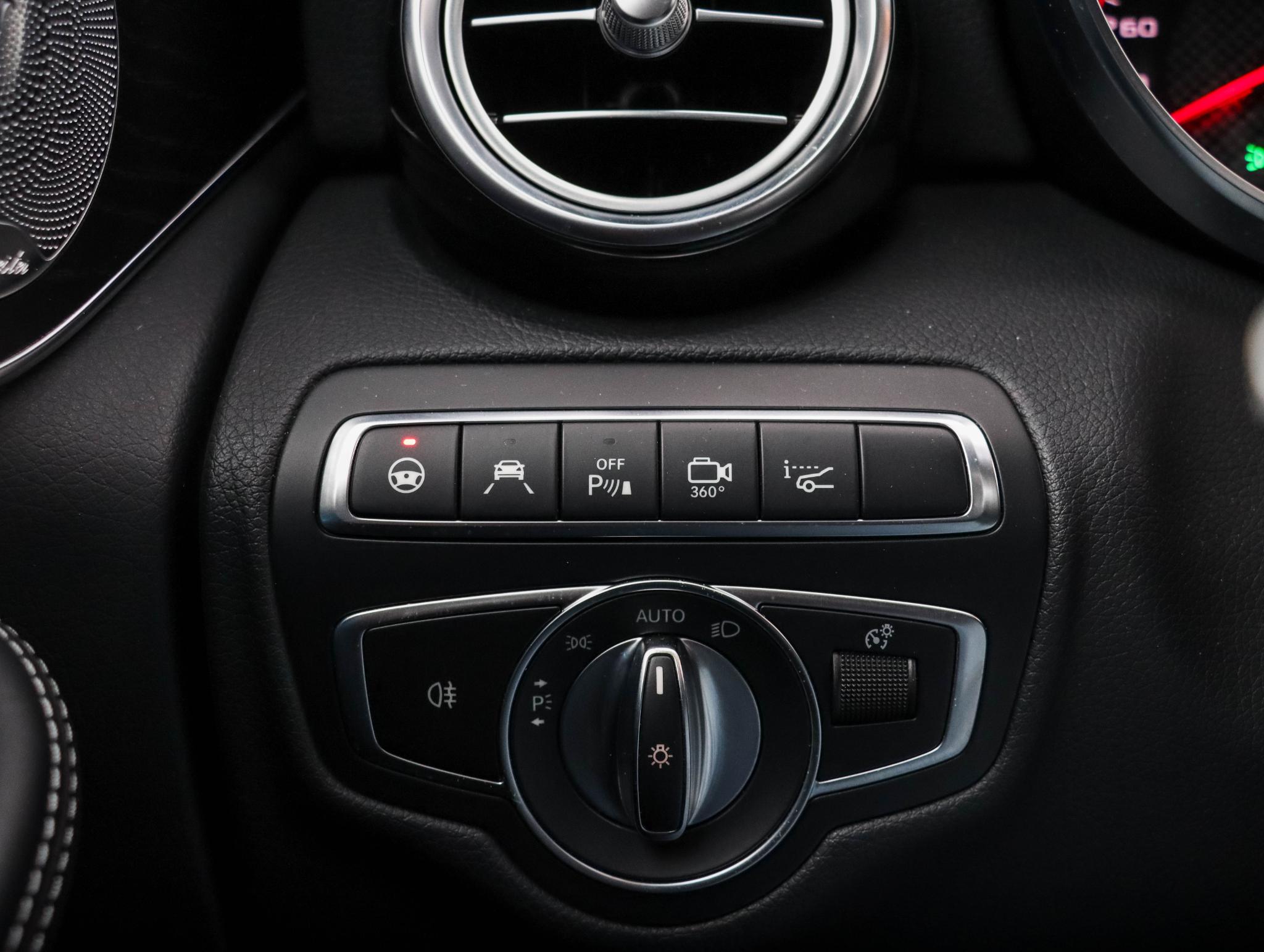 Foto van Mercedes-Benz GLC