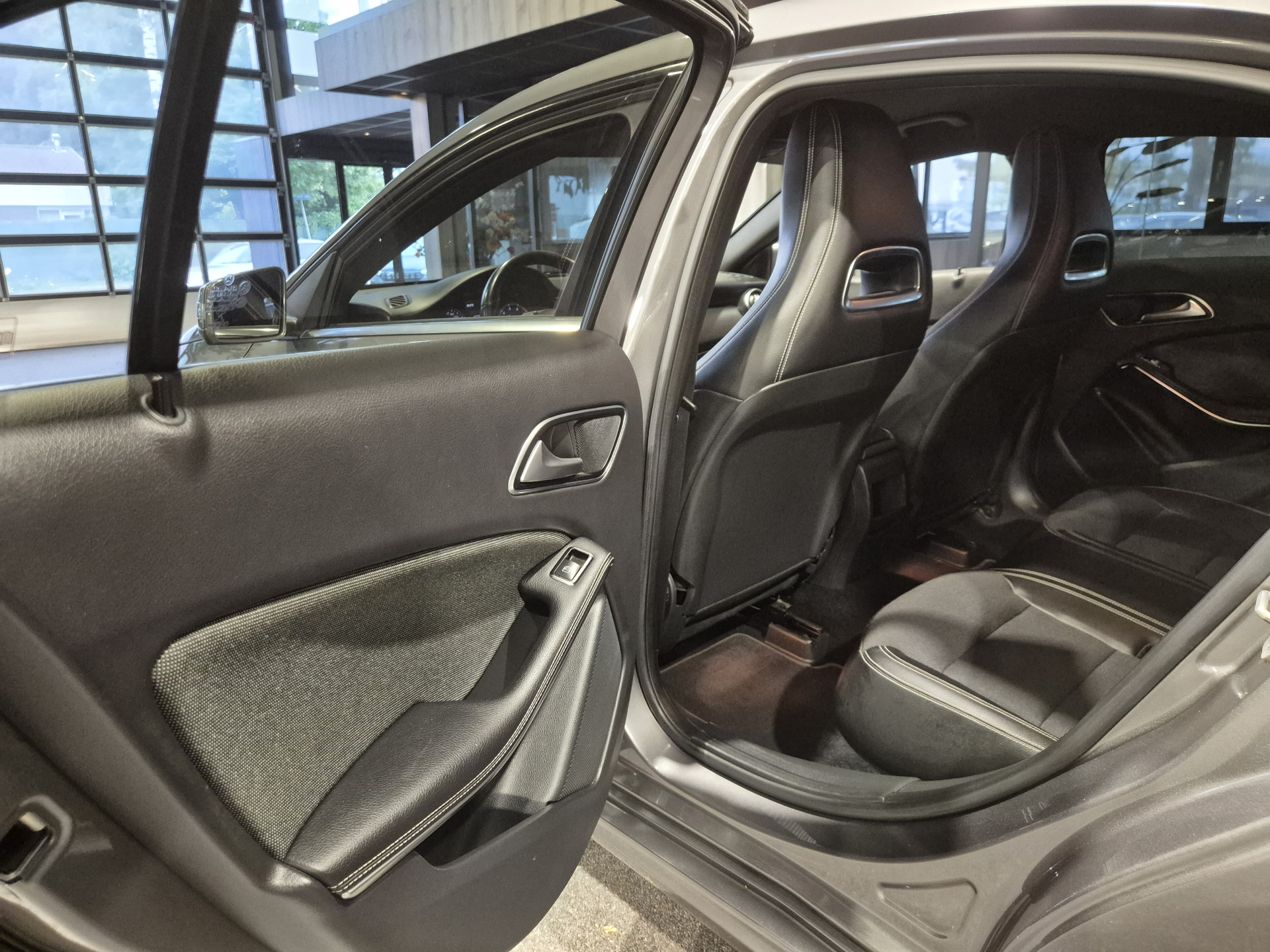 Foto van Mercedes-Benz A 180