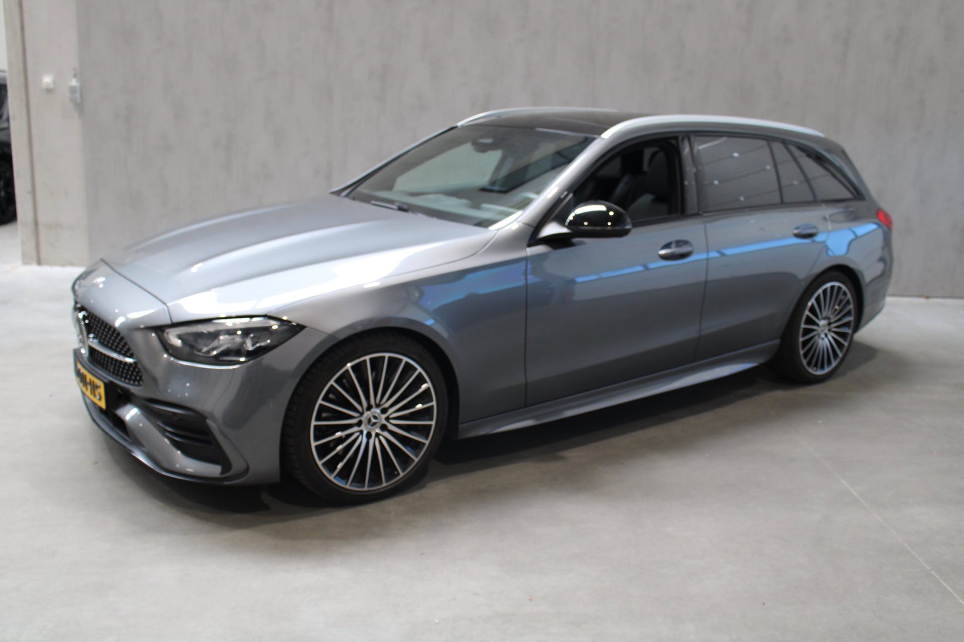 Foto van Mercedes-Benz C 200