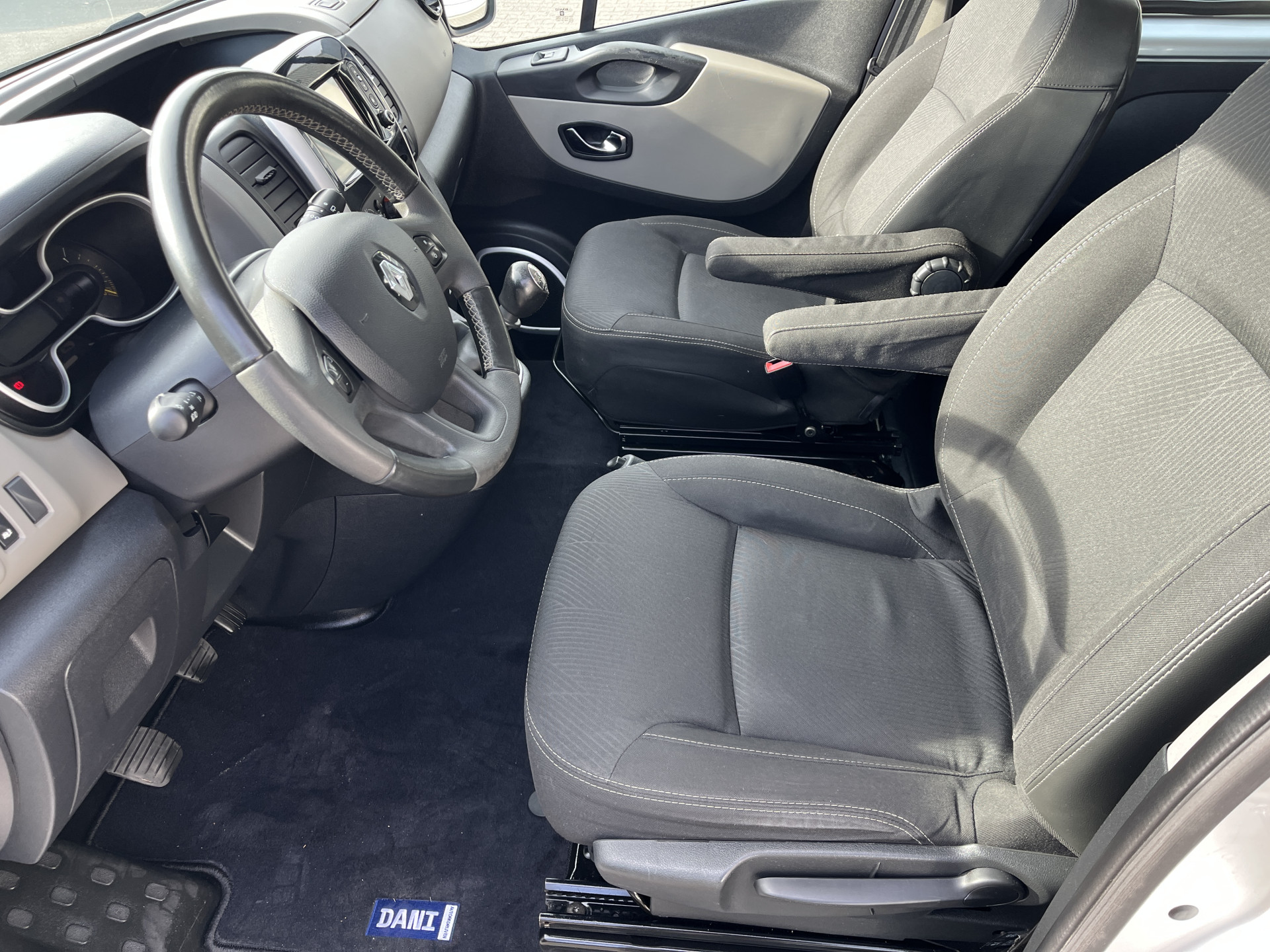 Foto van Renault Trafic Passenger
