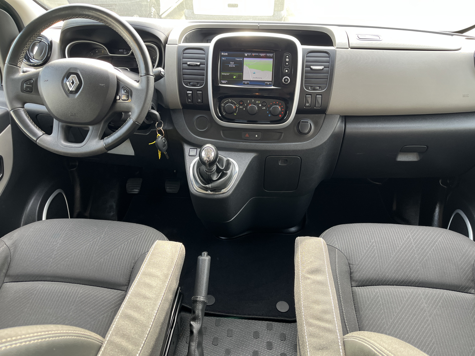 Foto van Renault Trafic Passenger