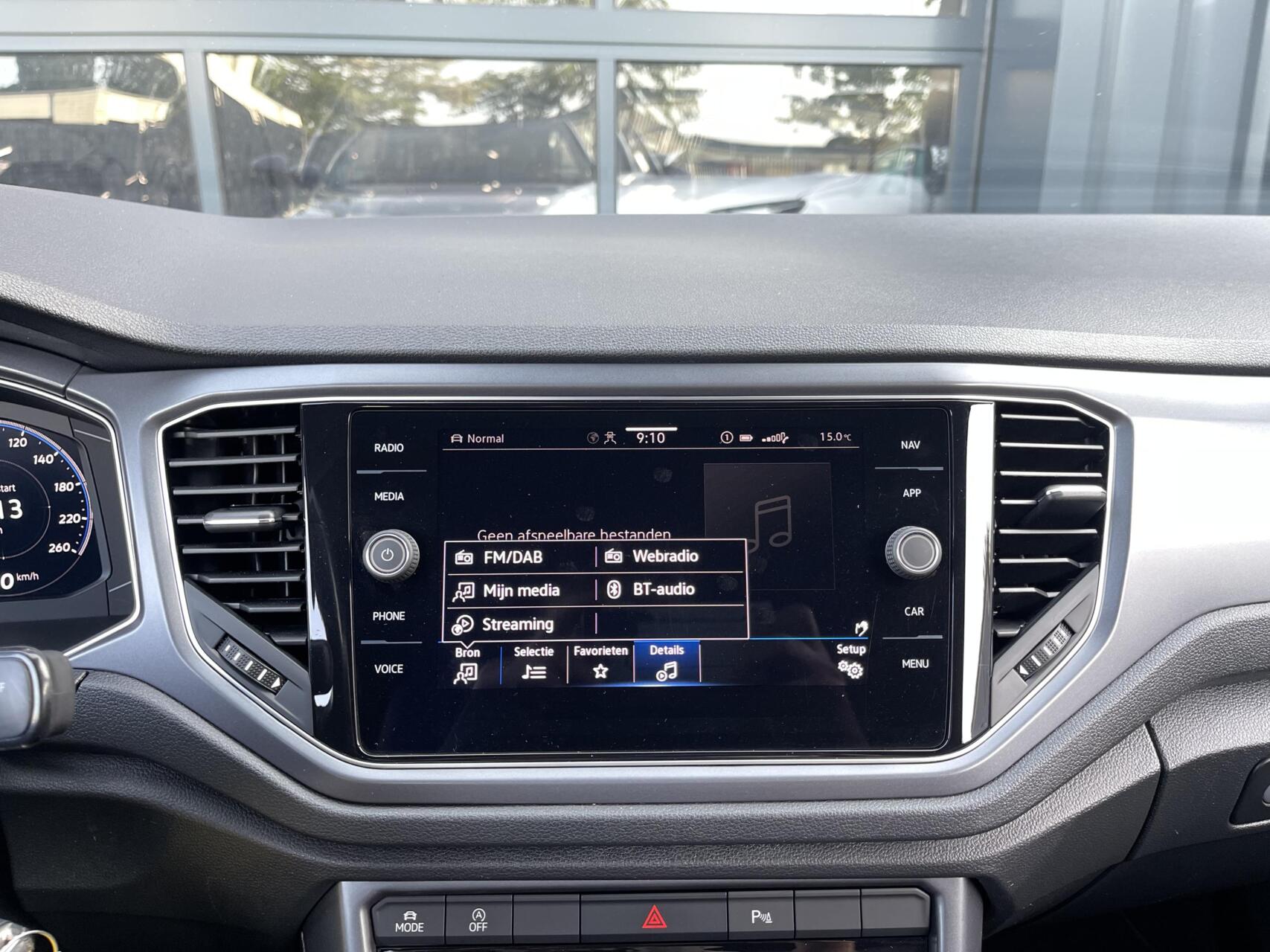 Foto van Volkswagen T-roc Cabrio