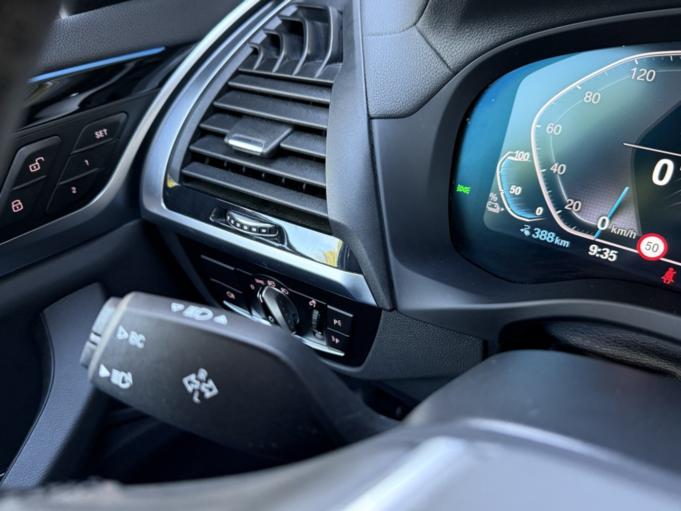 Foto van BMW Ix3