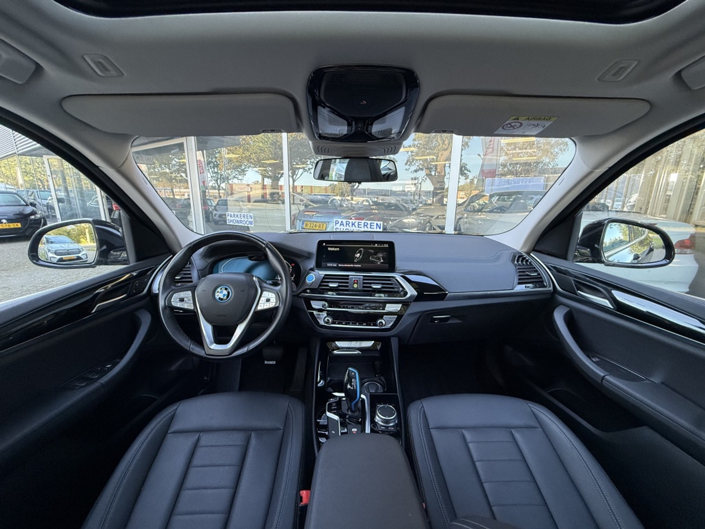 Foto van BMW Ix3