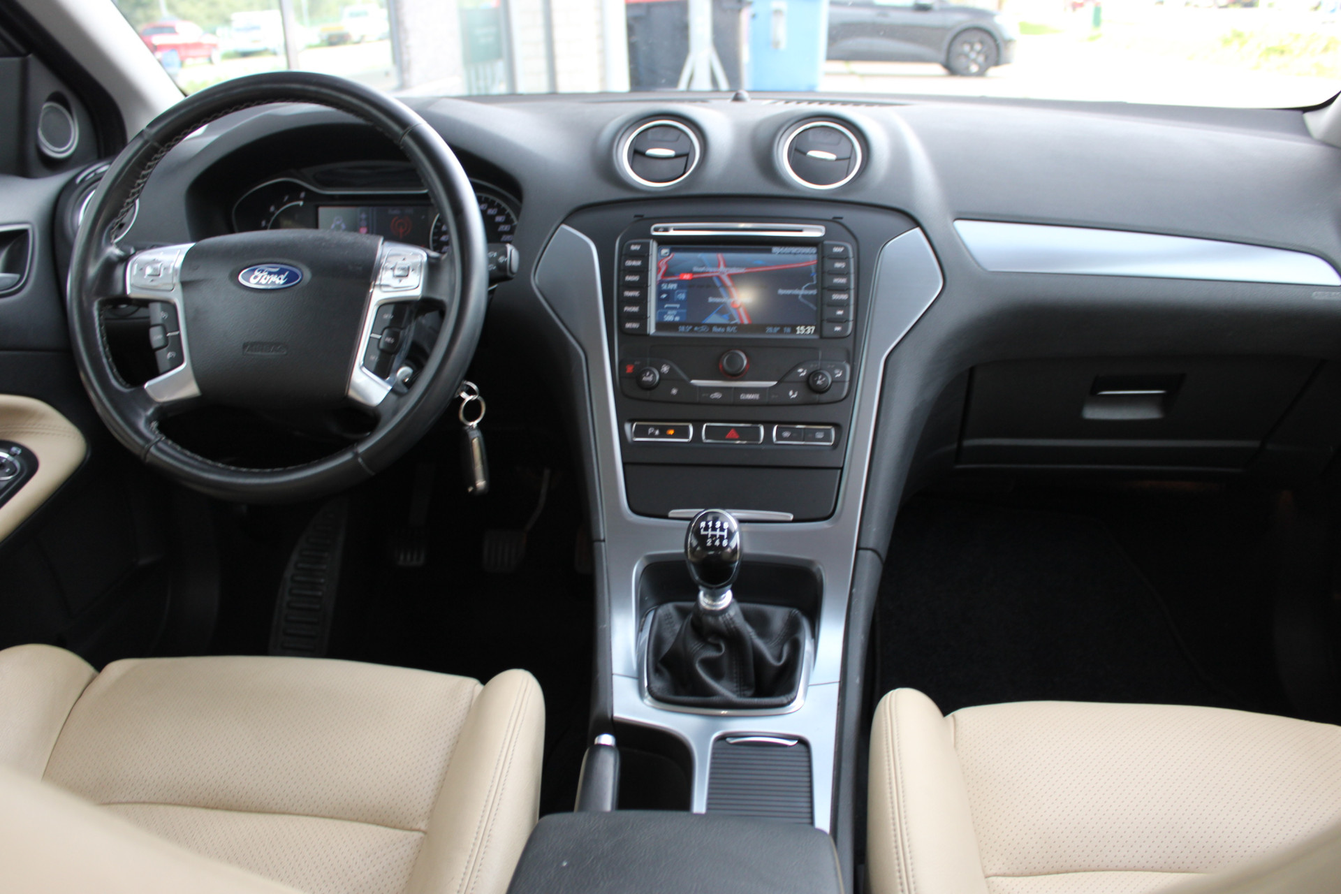 Foto van Ford Mondeo