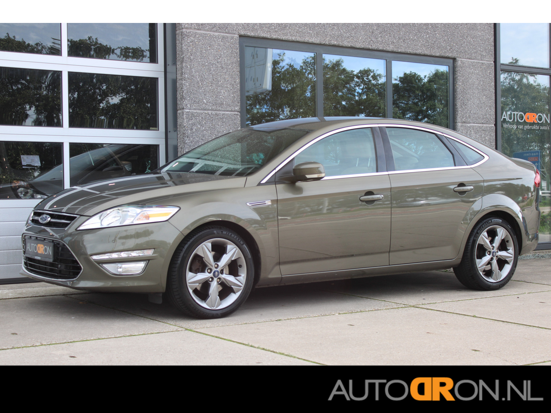 Ford Mondeo 1.6 Ecoboost 161 Pk Titanium HB 2011 - voorkant