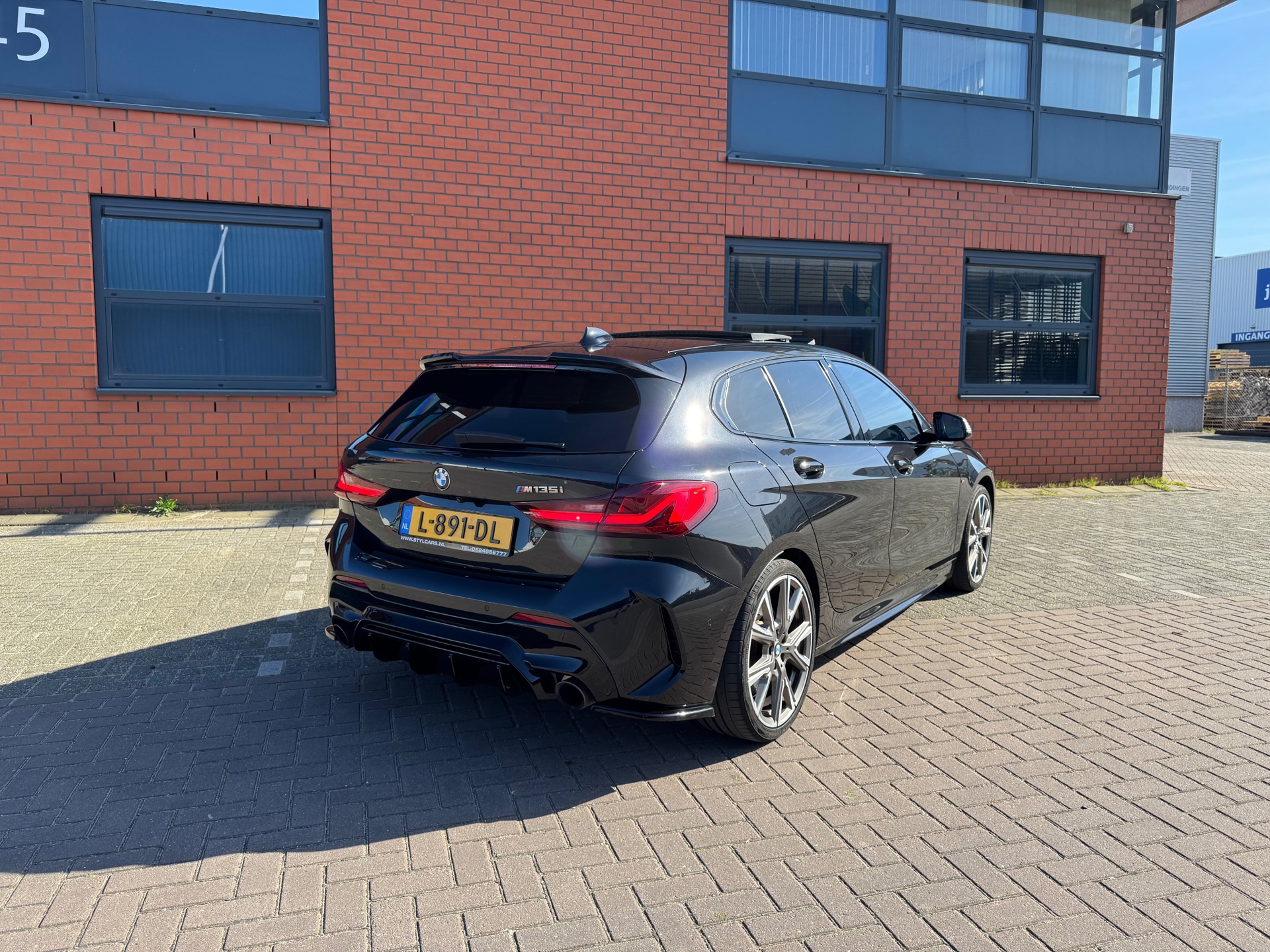 Foto van BMW M135i xDrive