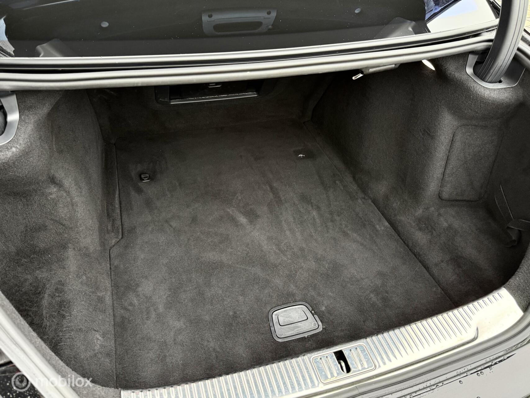 Foto van Mercedes-Benz S 500 4Matic