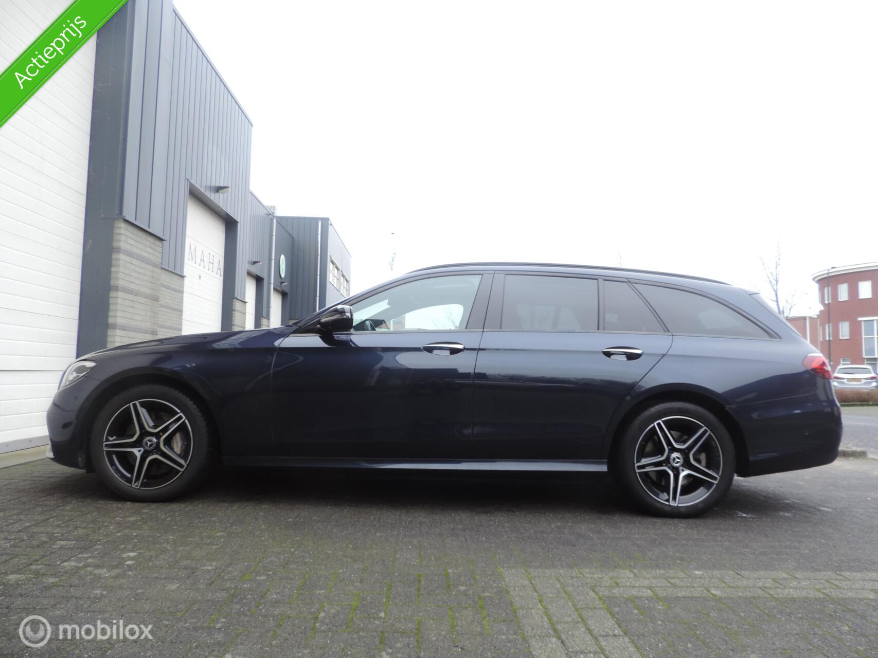 Foto van Mercedes-Benz E 300 E
