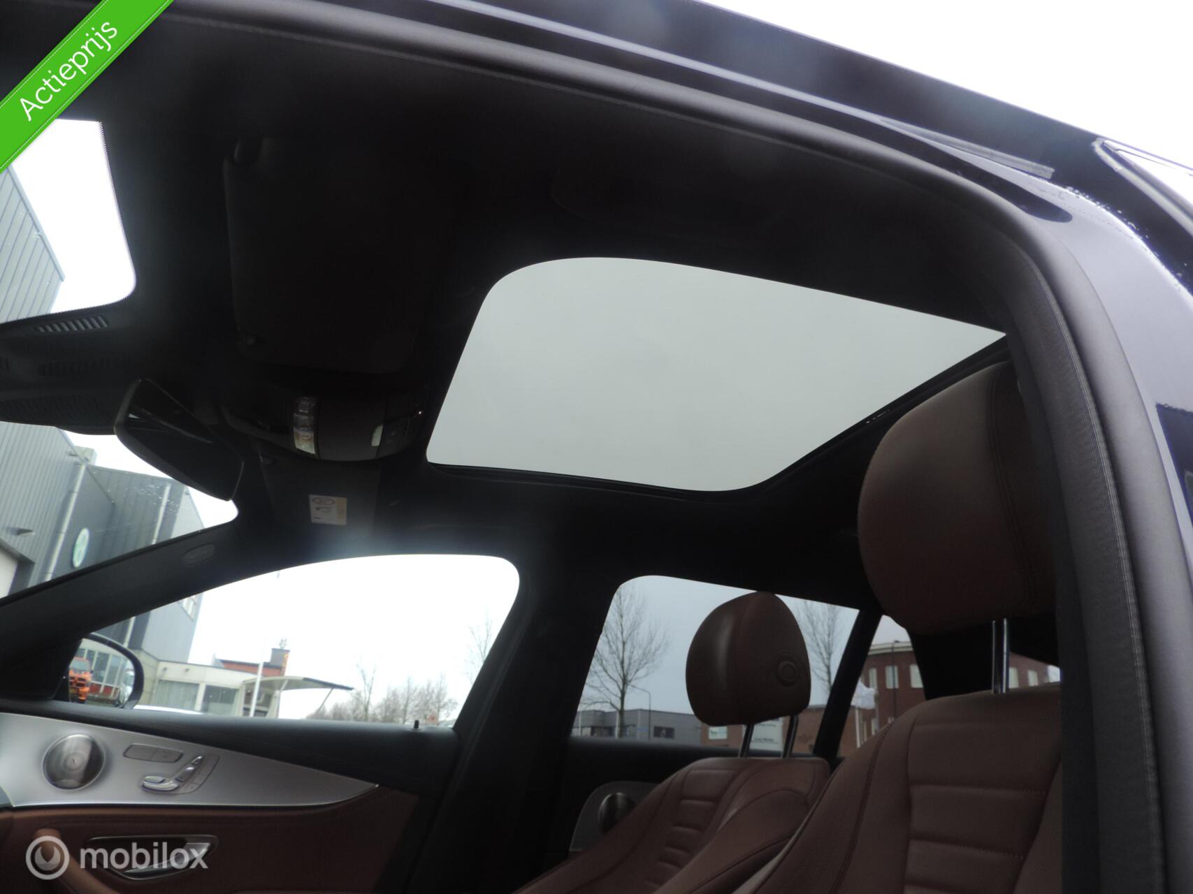 Foto van Mercedes-Benz E 300 E