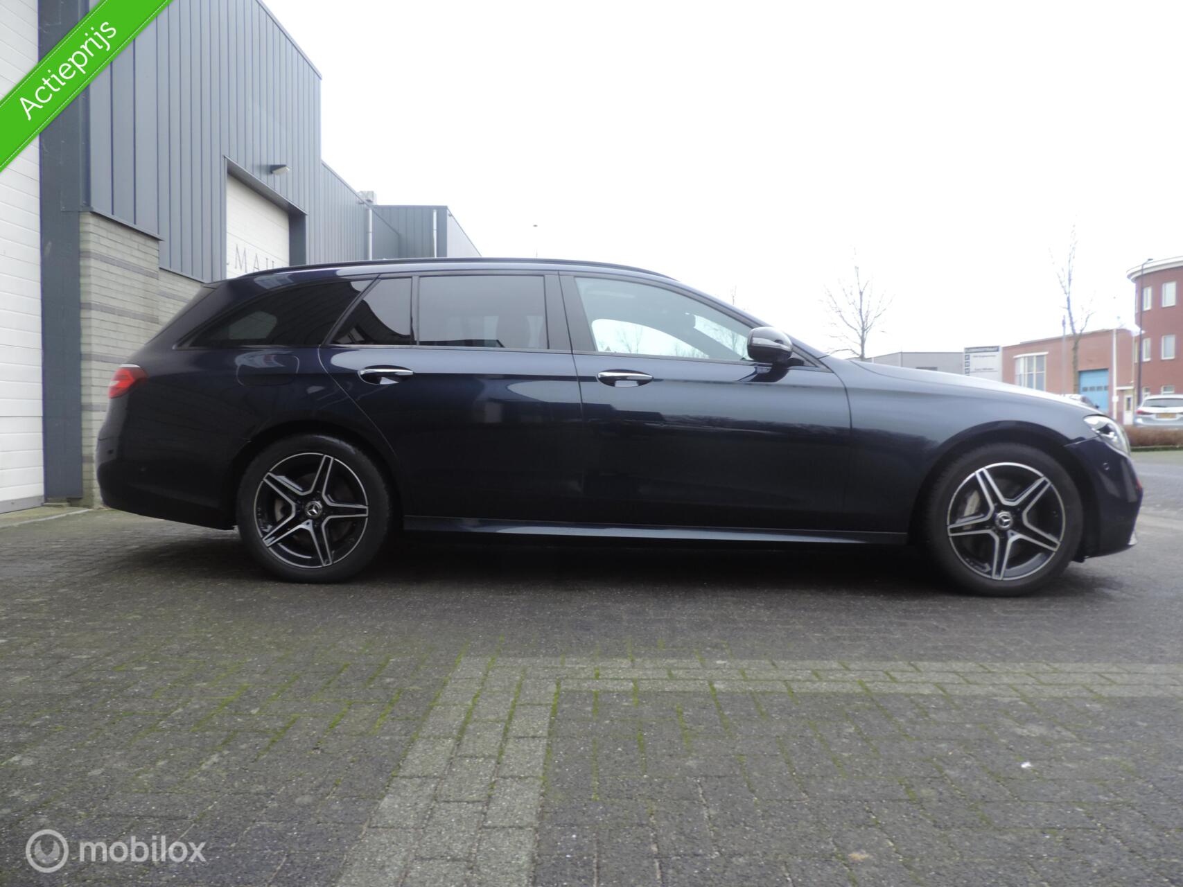 Foto van Mercedes-Benz E 300 E