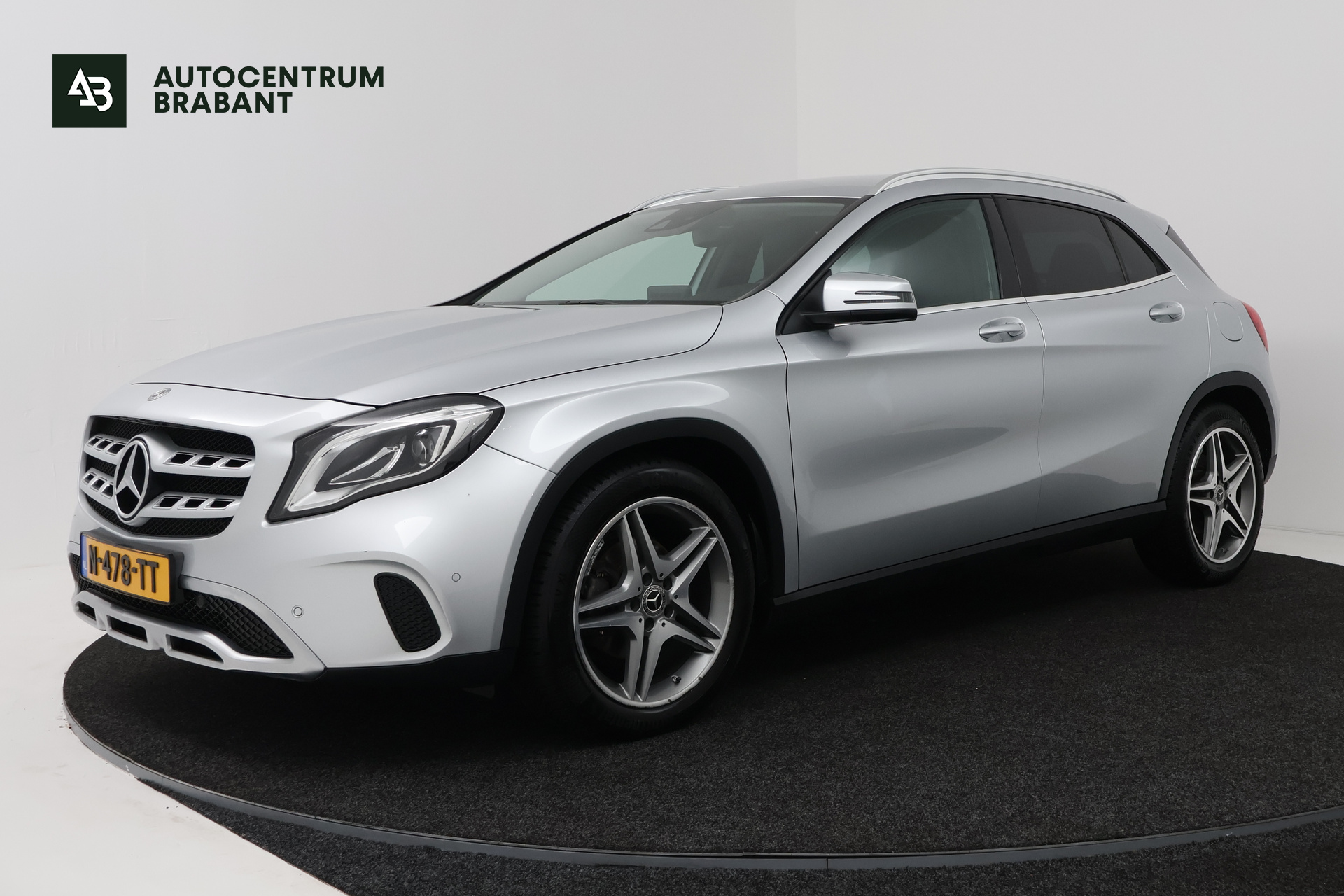 Mercedes-Benz Gla 180 180 Sport Edition 2019 - voorkant