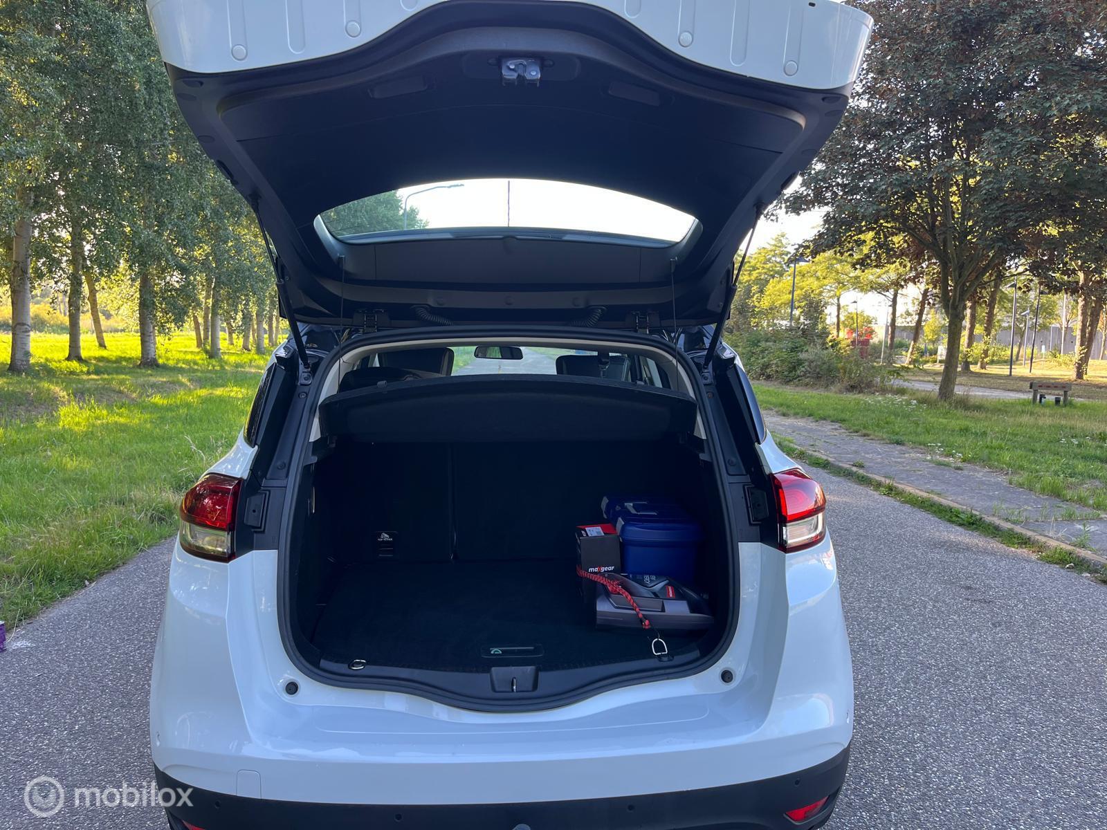 Foto van Renault Scénic
