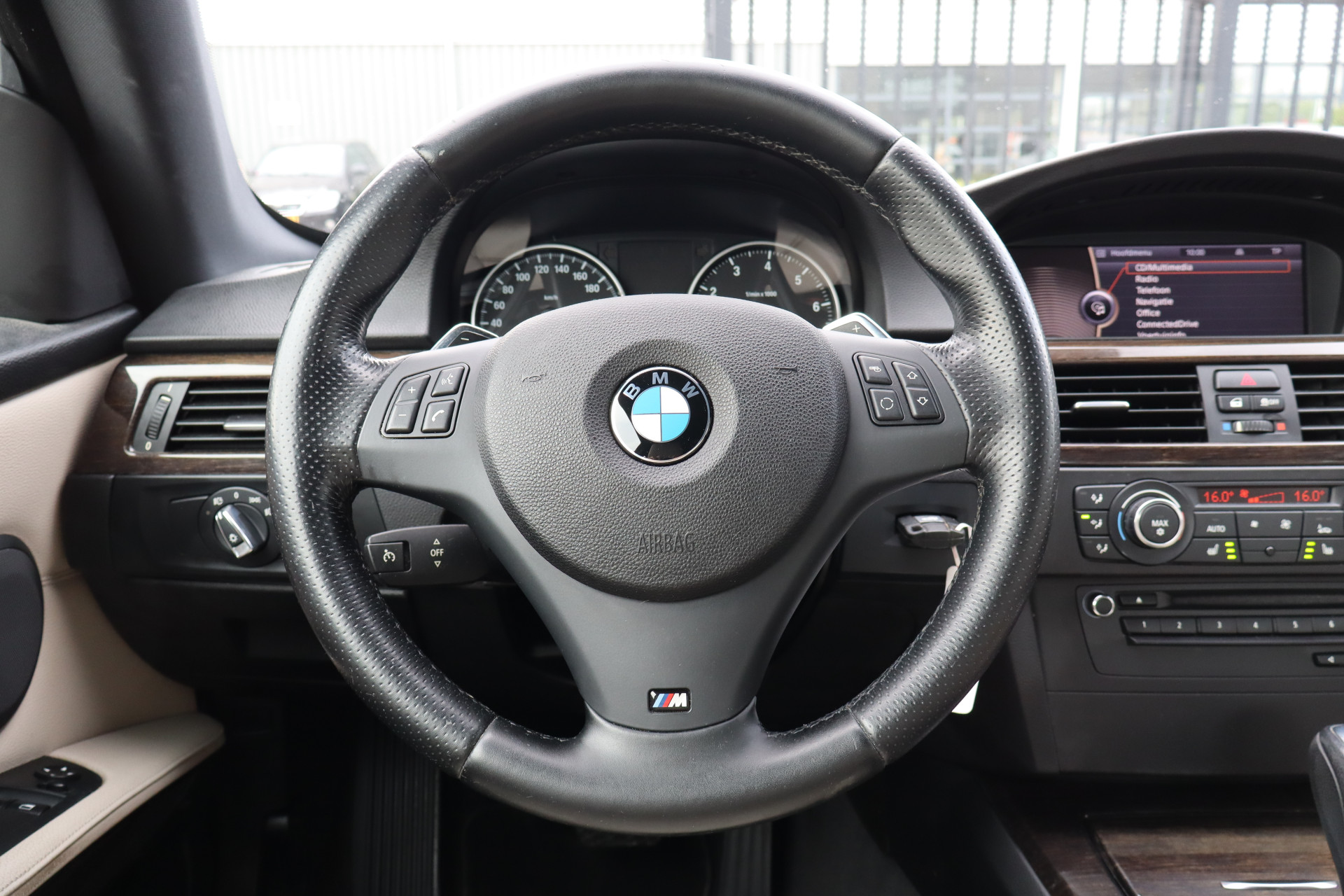 Foto van BMW 320i