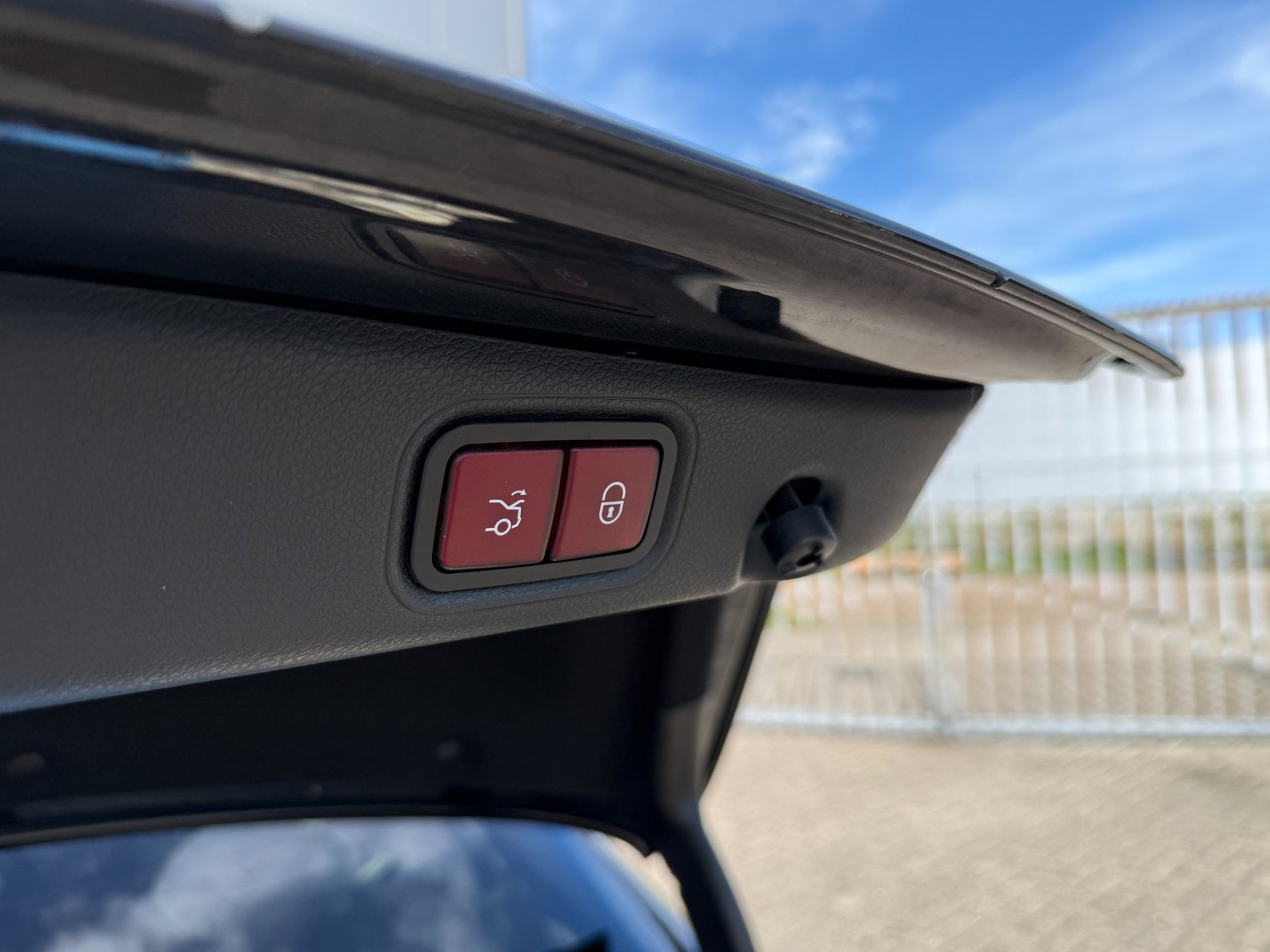 Foto van Mercedes-Benz E 200