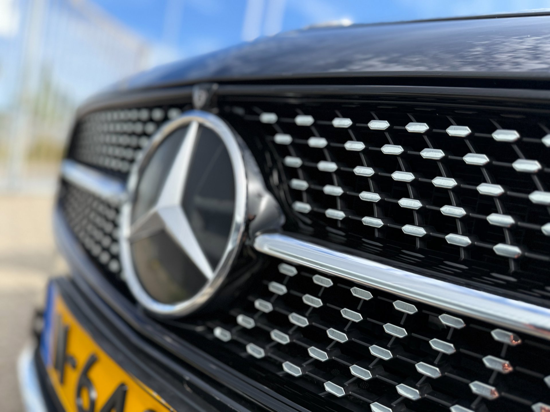 Foto van Mercedes-Benz E 200
