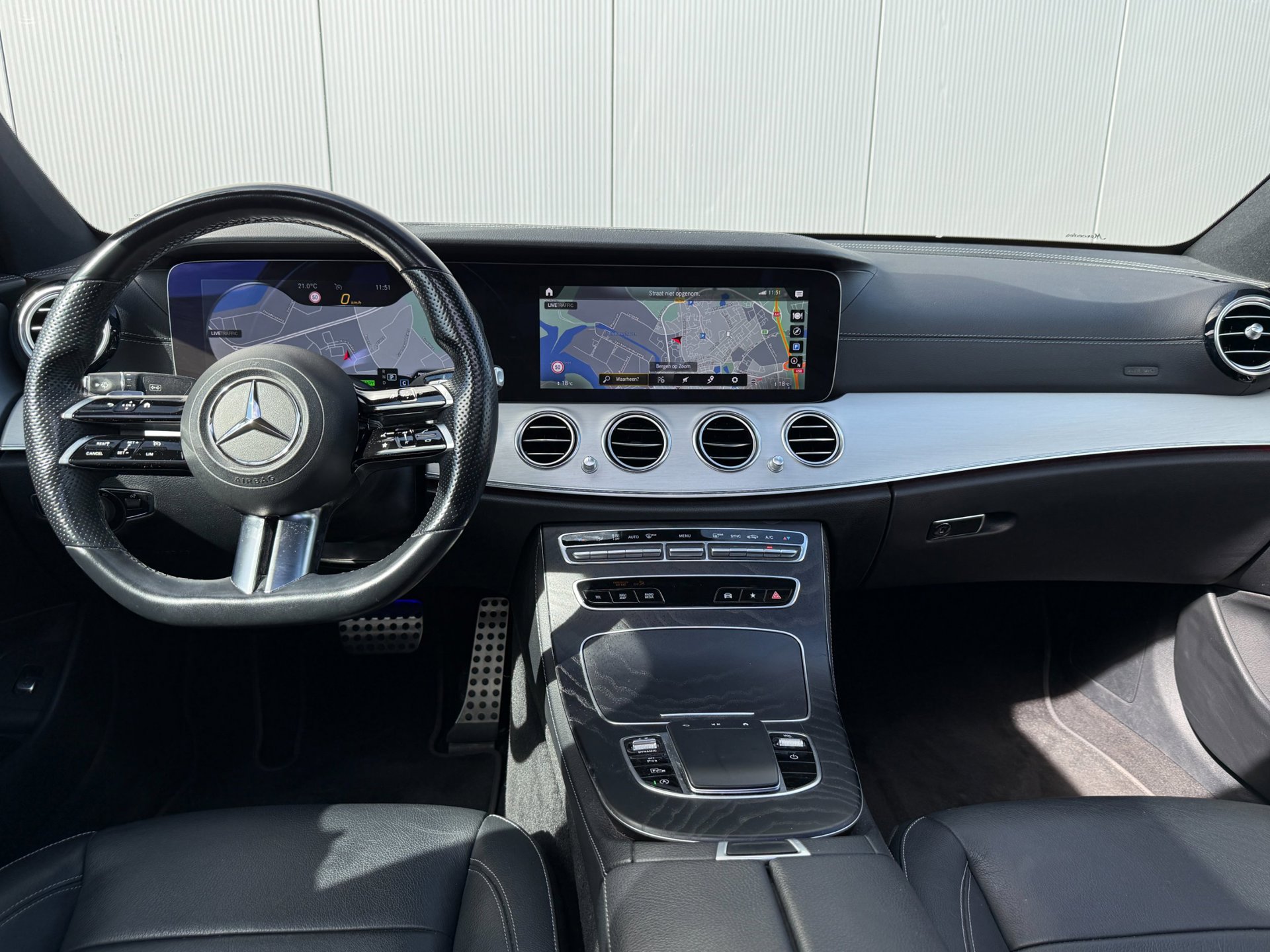 Foto van Mercedes-Benz E 200
