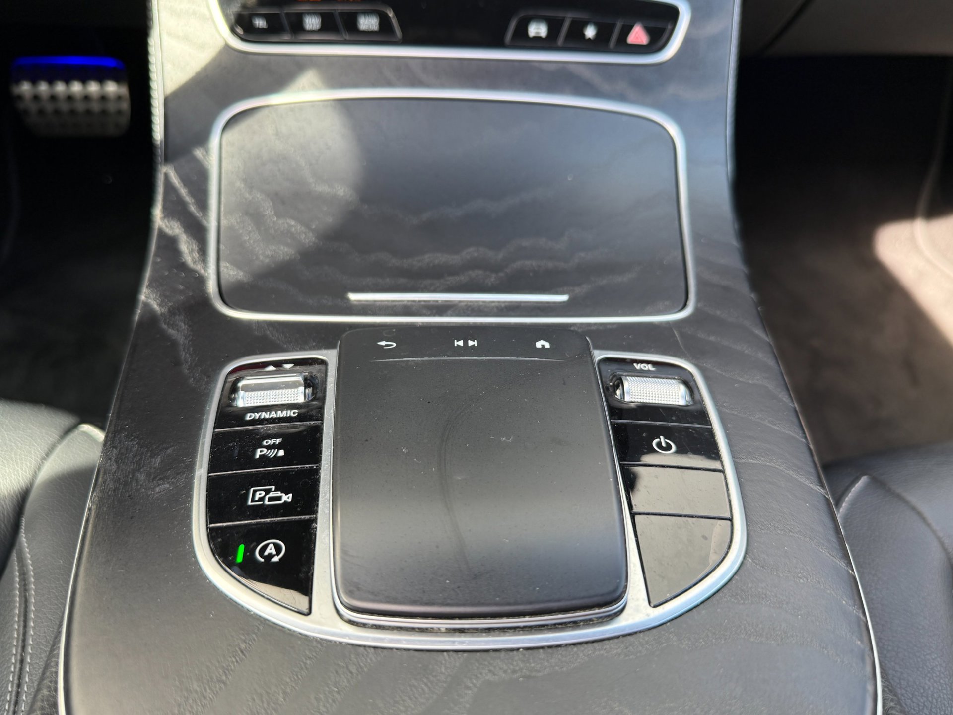 Foto van Mercedes-Benz E 200