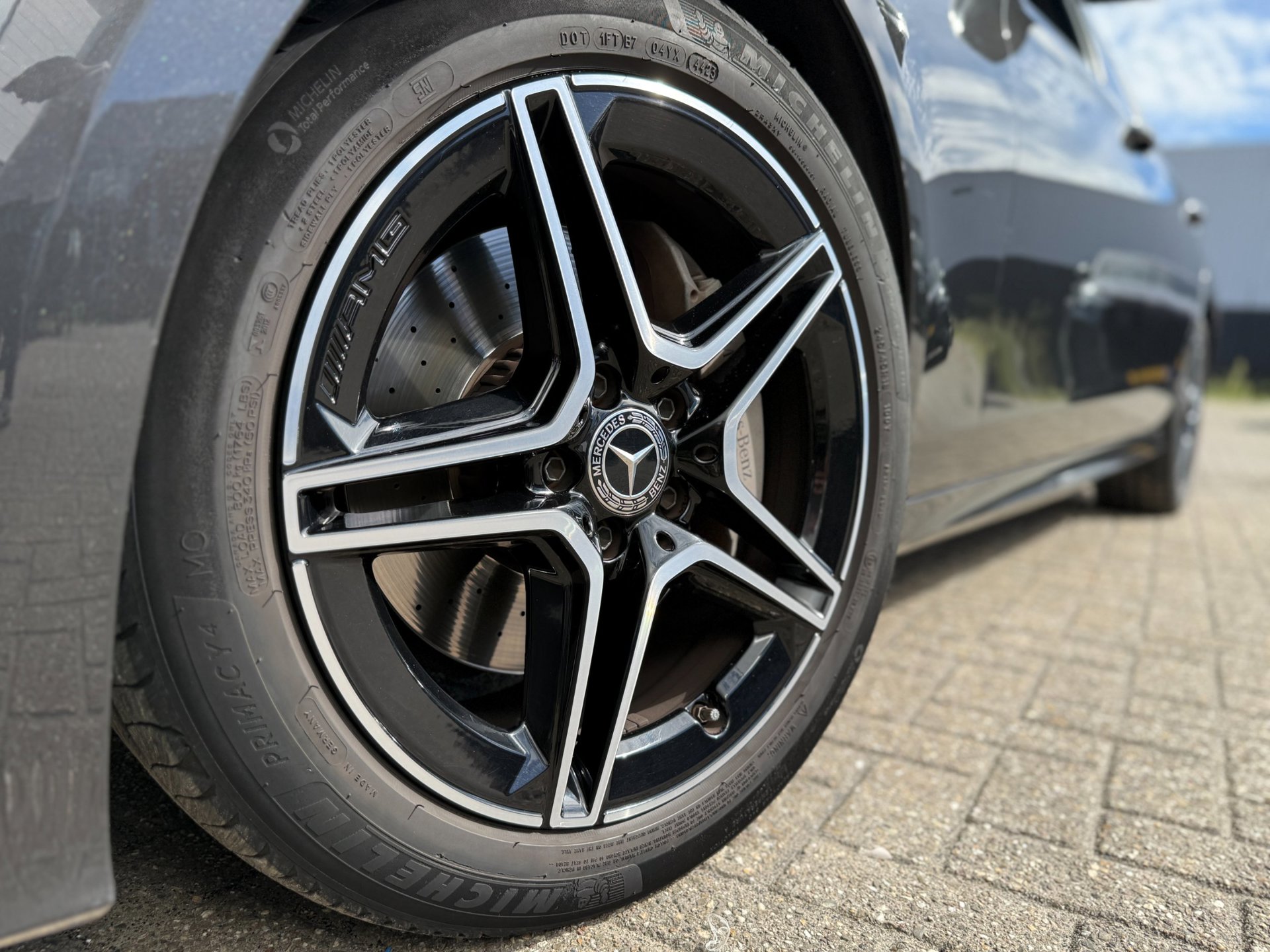 Foto van Mercedes-Benz E 200