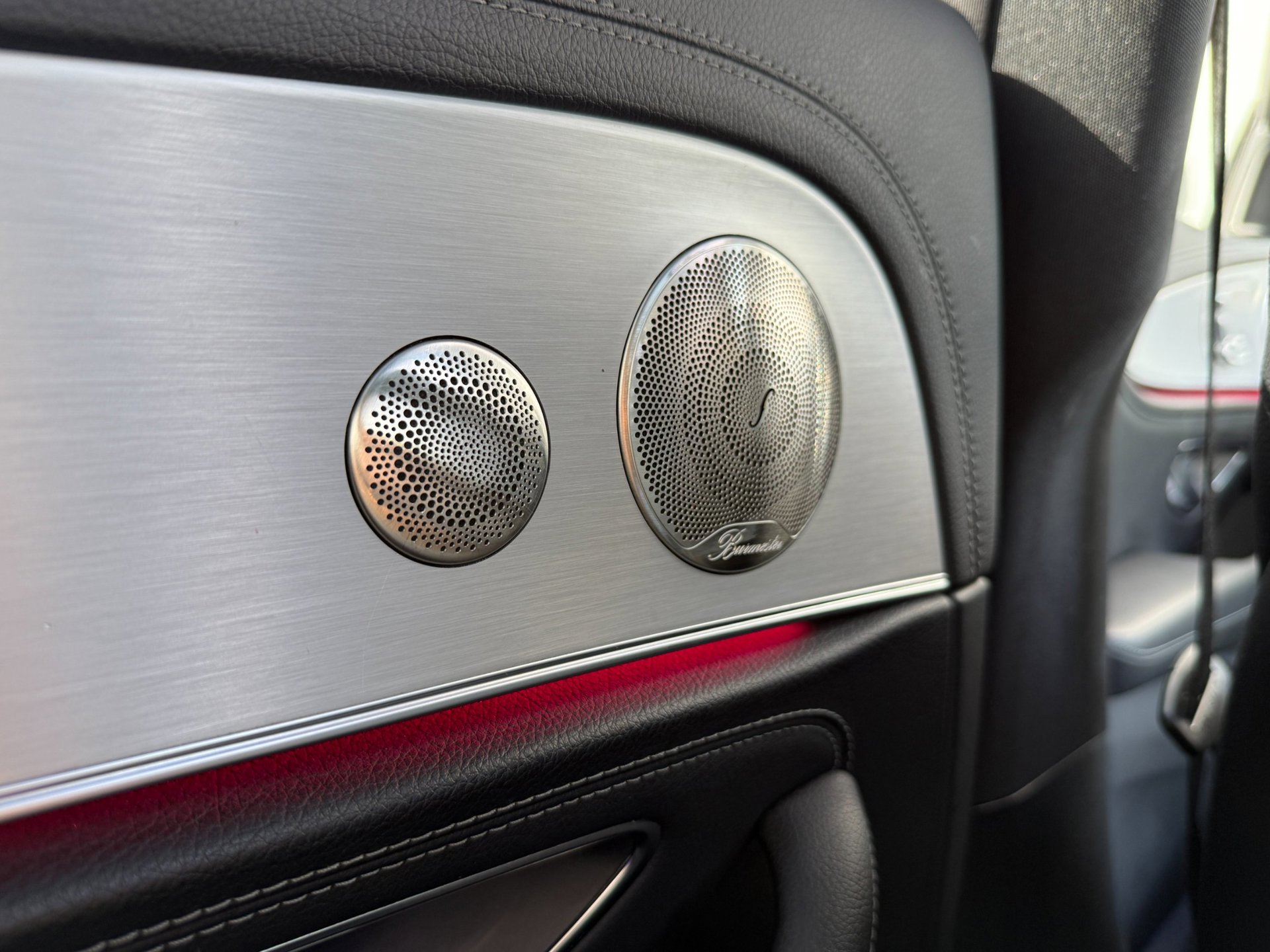 Foto van Mercedes-Benz E 200