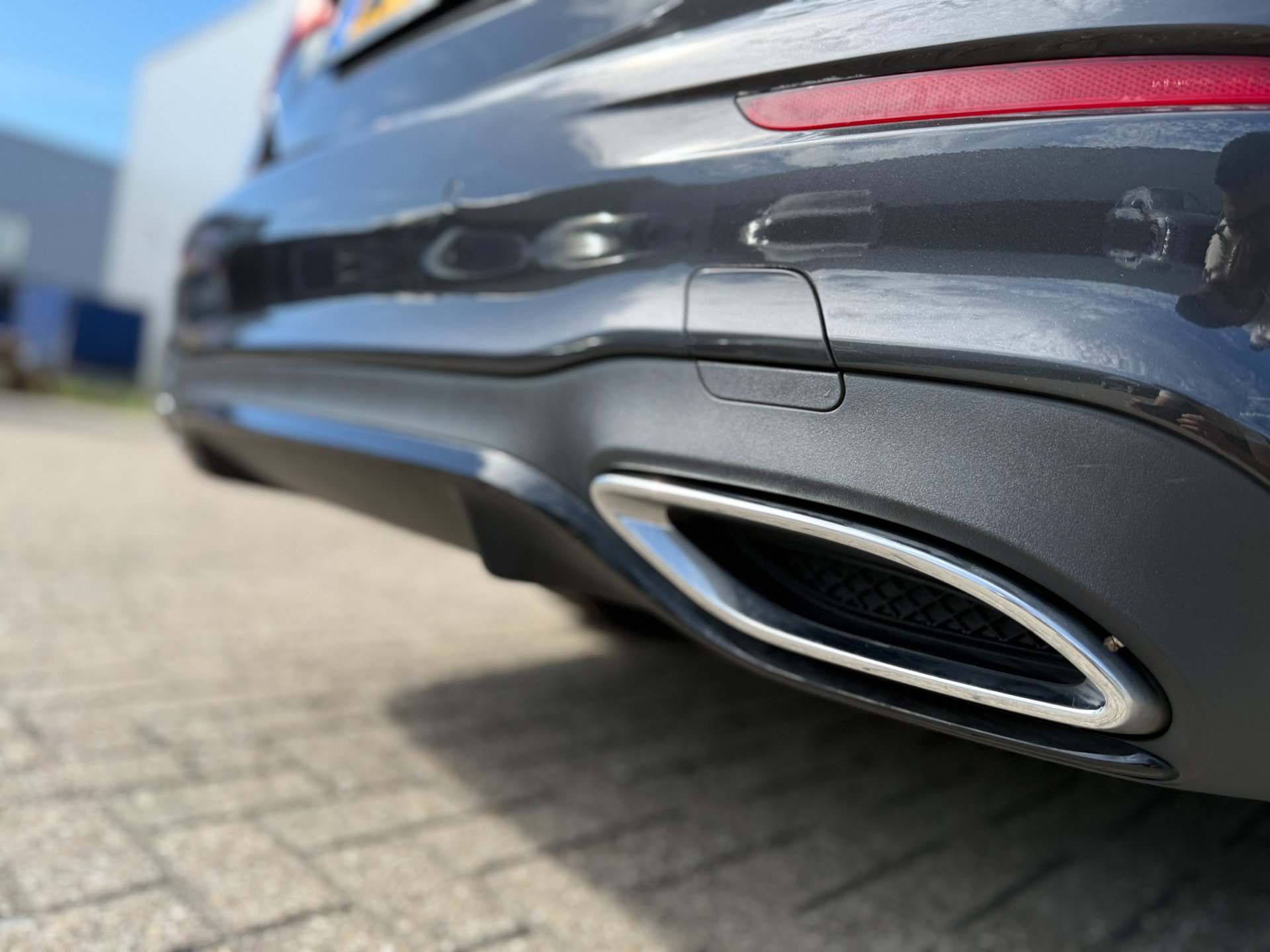 Foto van Mercedes-Benz E 200