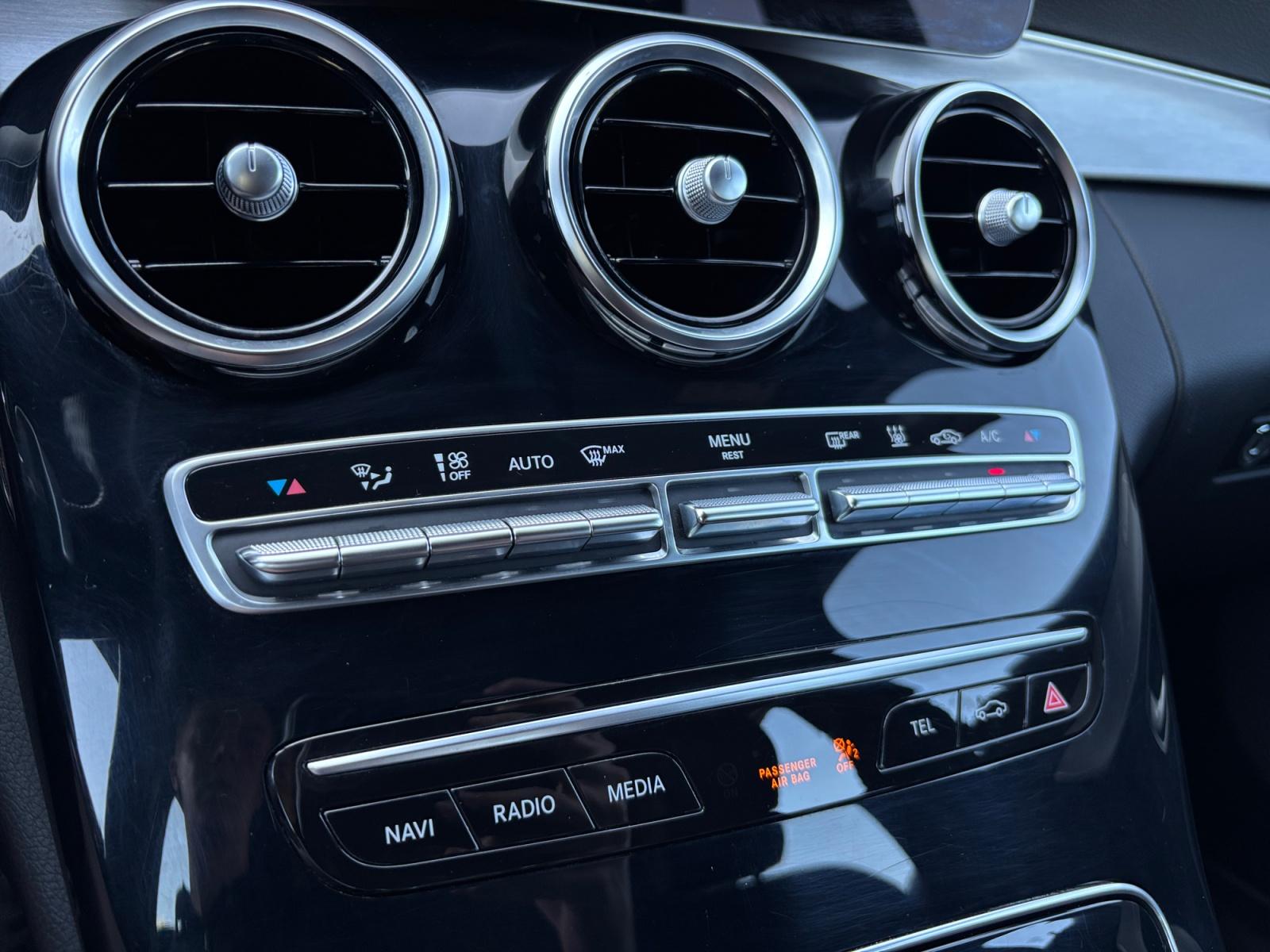 Foto van Mercedes-Benz C 300 E