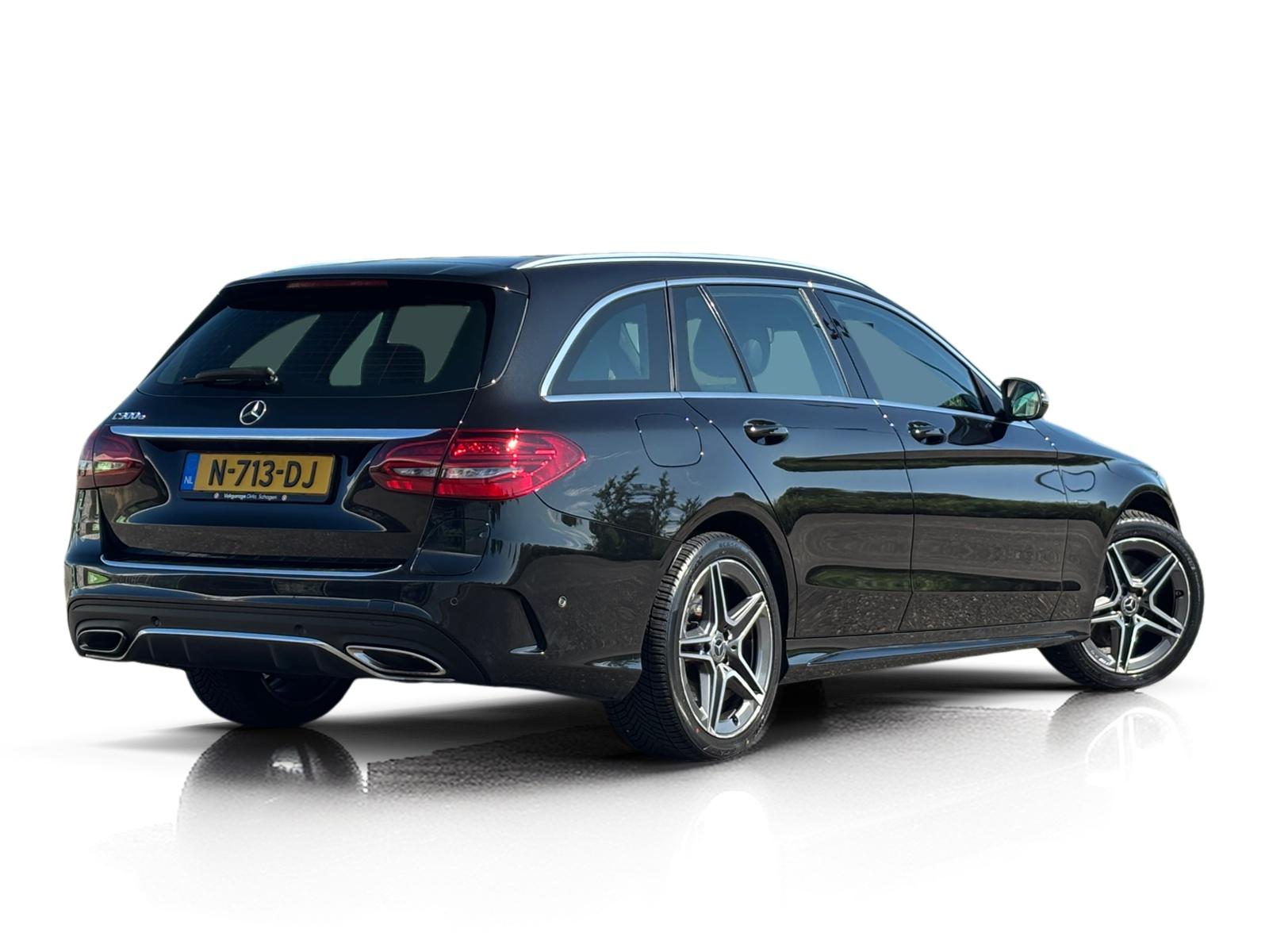 Foto van Mercedes-Benz C 300 E