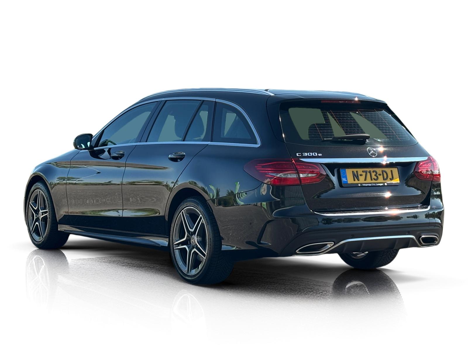 Foto van Mercedes-Benz C 300 E