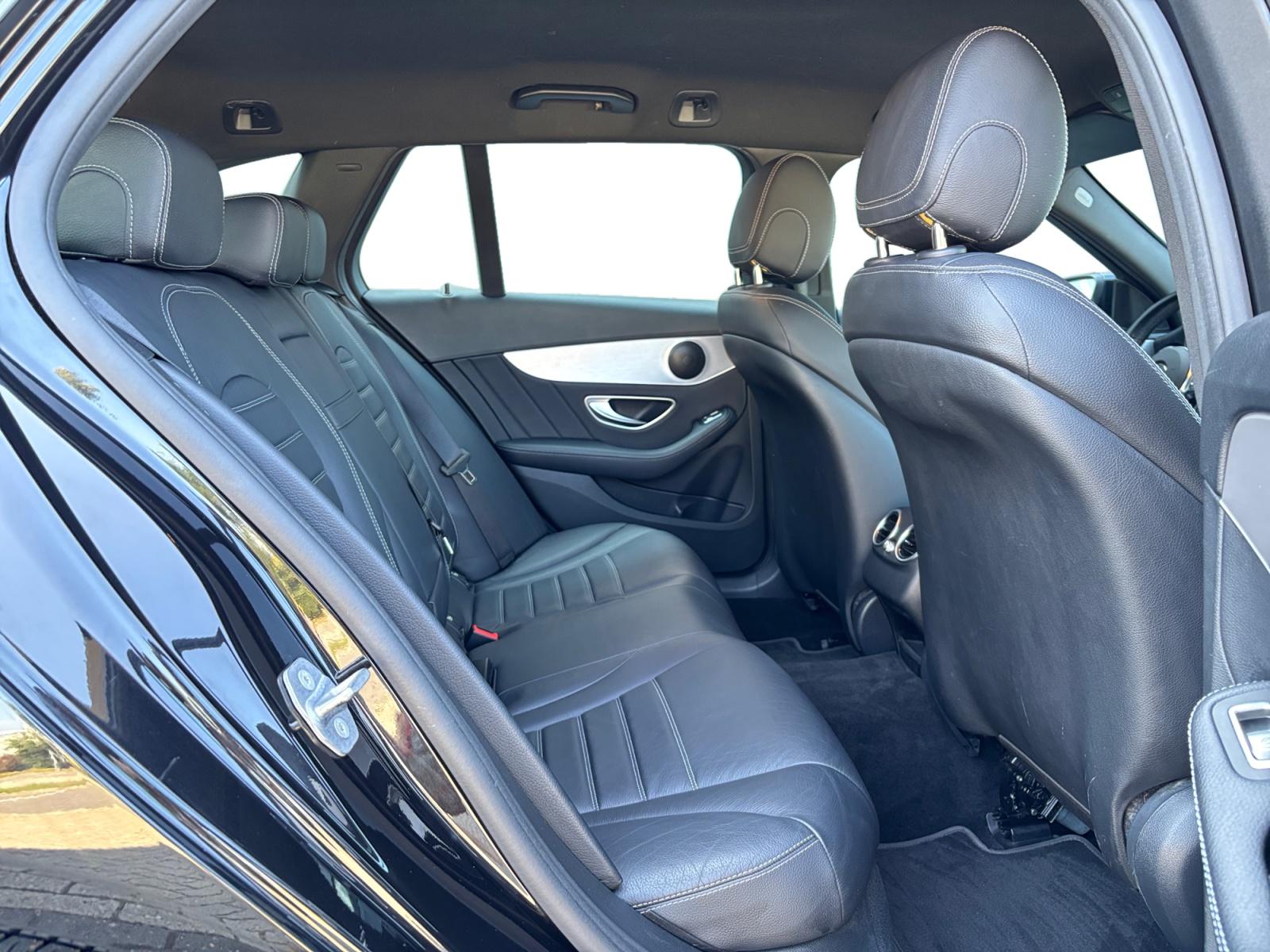 Foto van Mercedes-Benz C 300 E