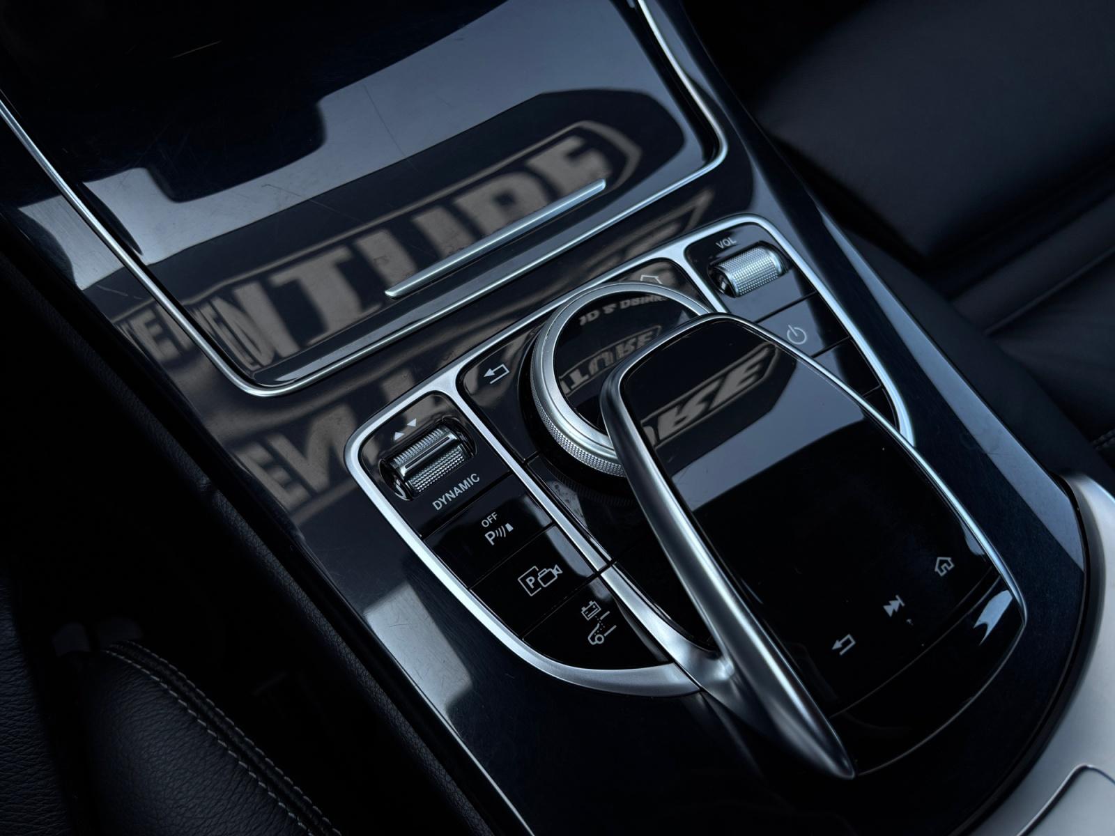 Foto van Mercedes-Benz C 300 E
