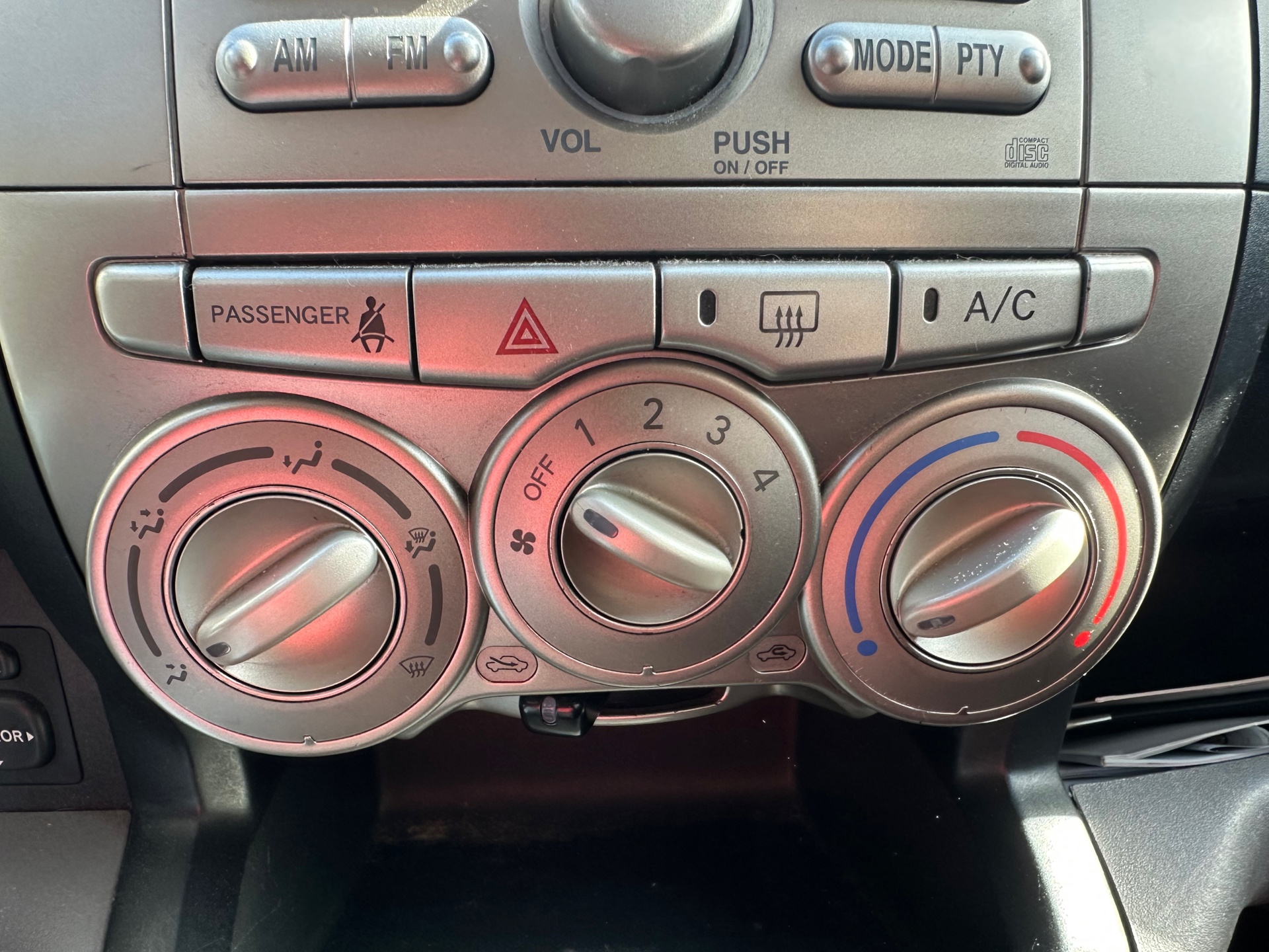 Foto van Subaru Justy