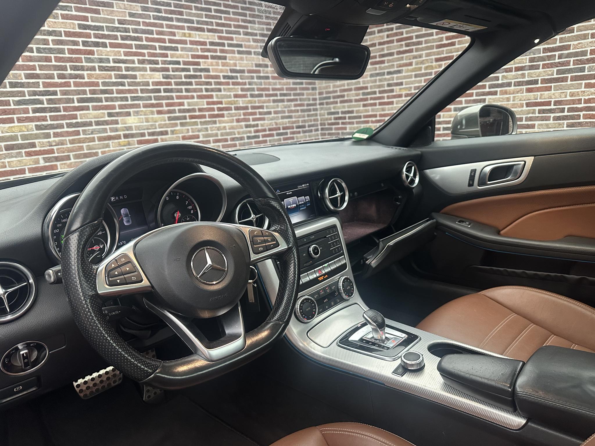 Foto van Mercedes-Benz SLC 200