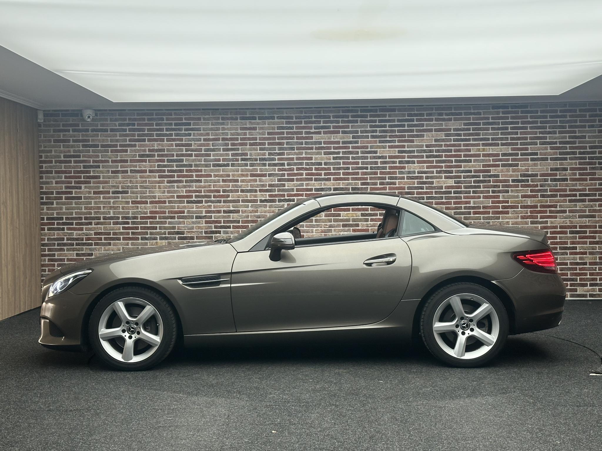 Foto van Mercedes-Benz SLC 200