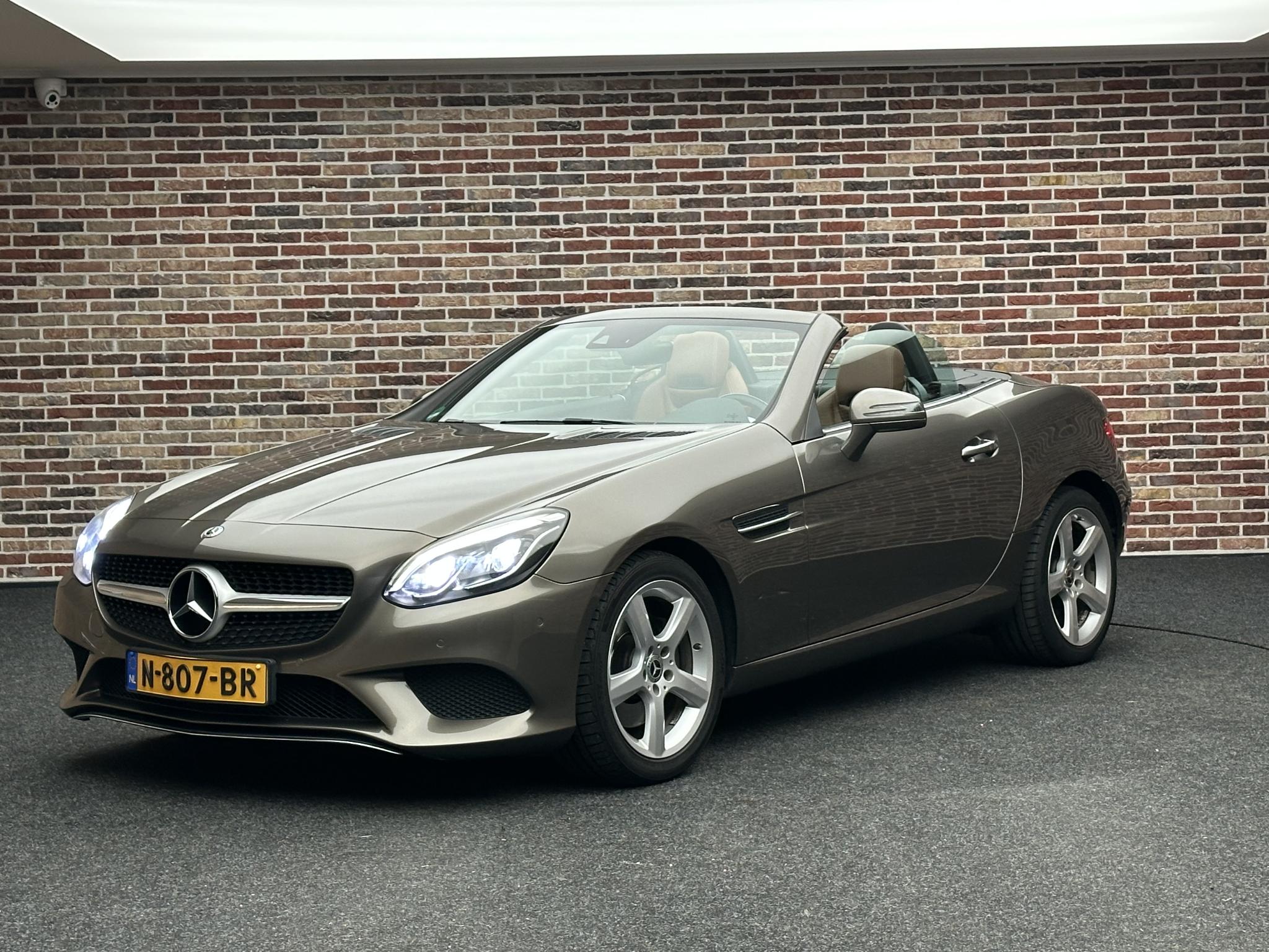 Foto van Mercedes-Benz SLC 200