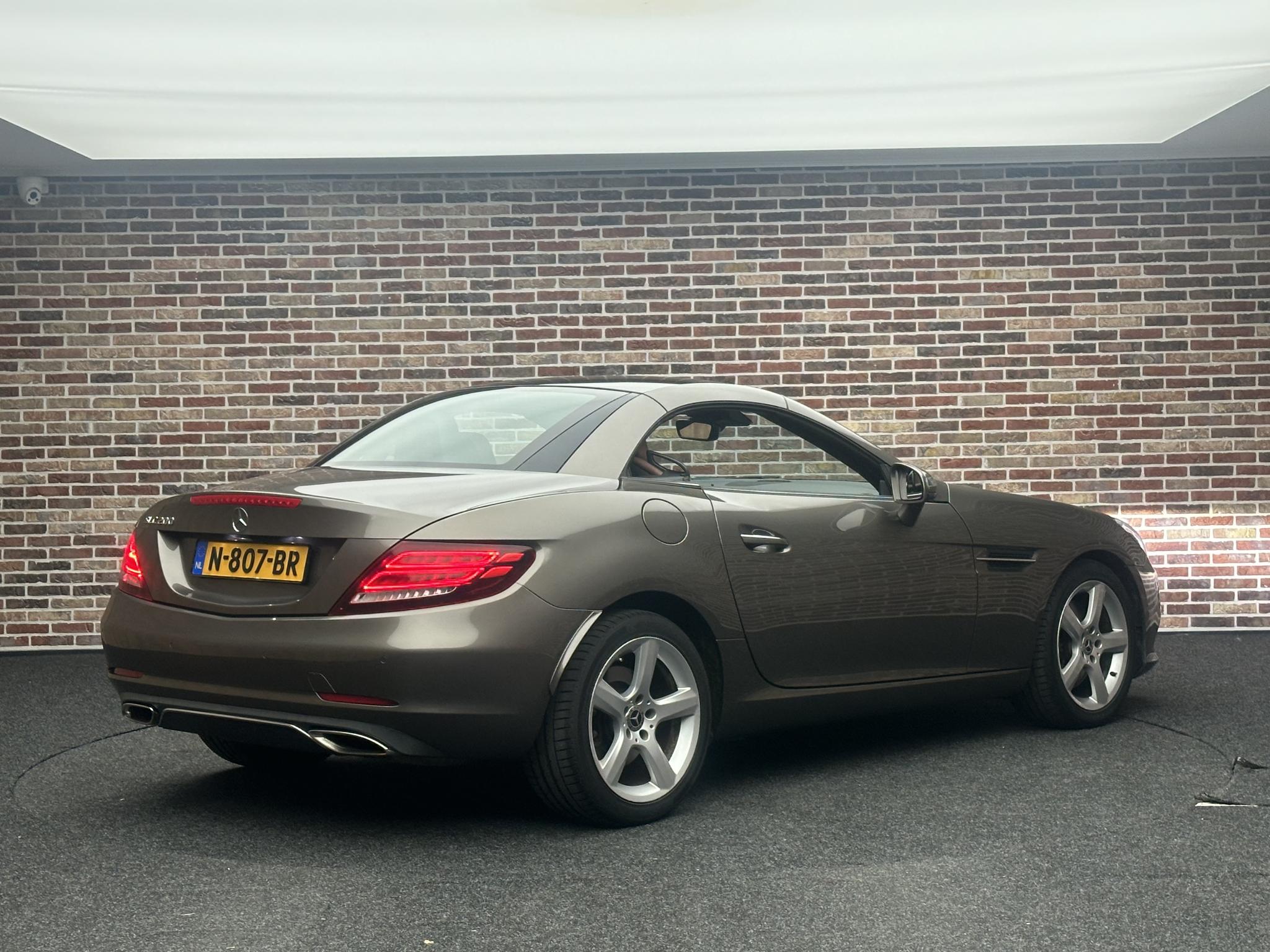 Foto van Mercedes-Benz SLC 200