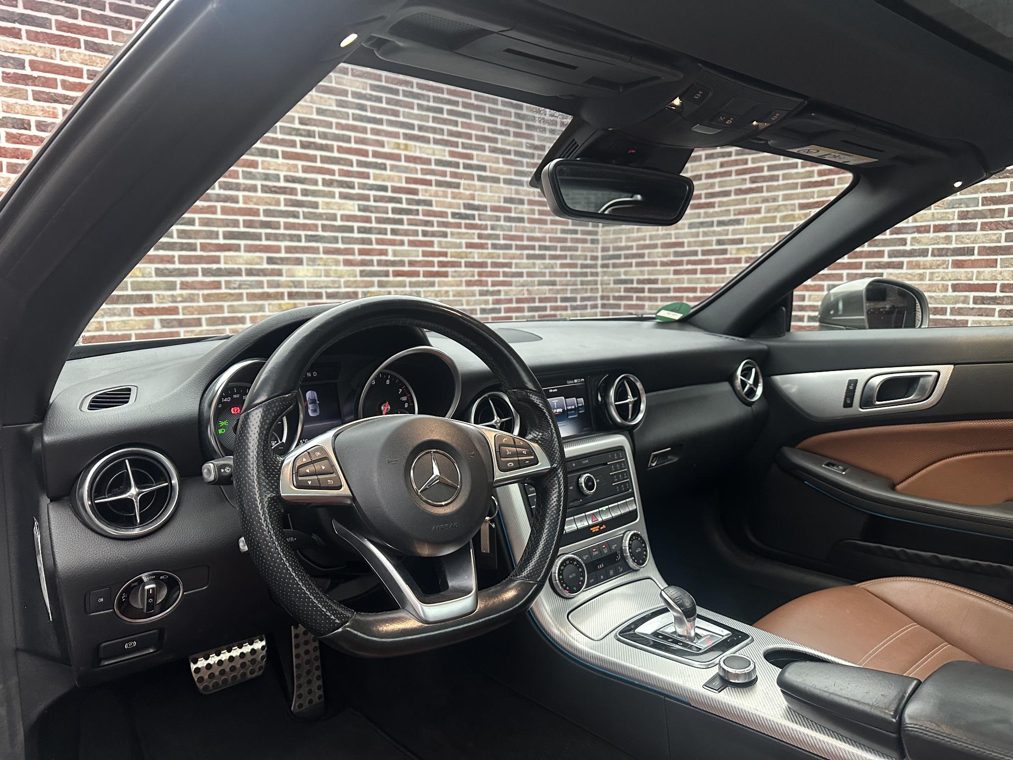 Foto van Mercedes-Benz SLC 200