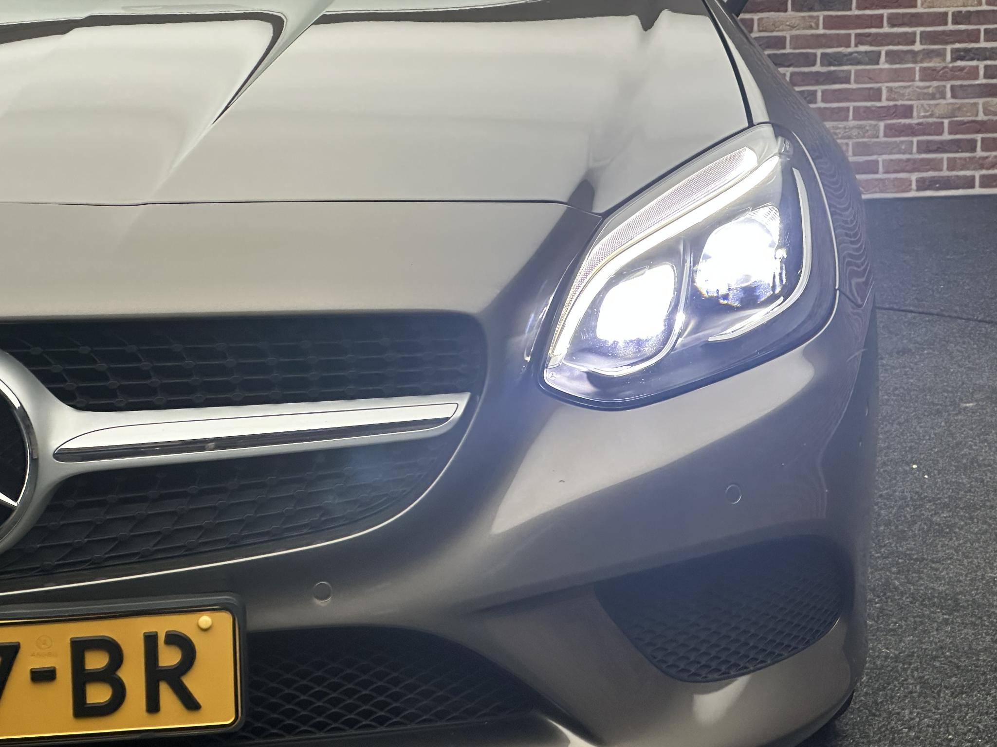 Foto van Mercedes-Benz SLC 200