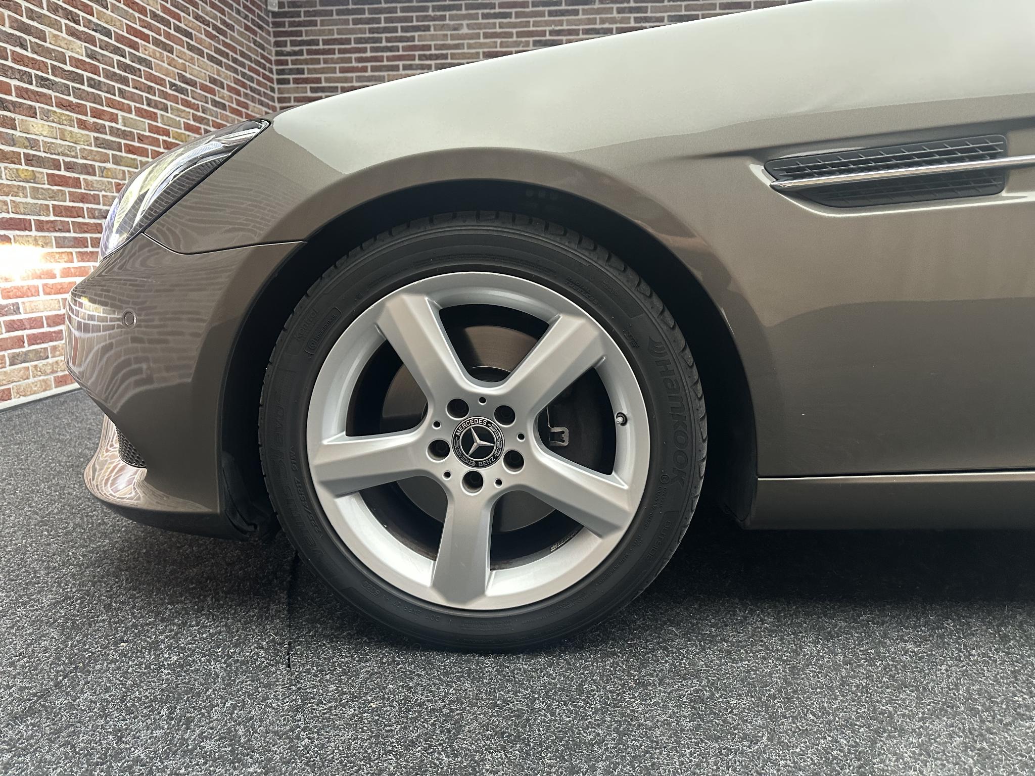 Foto van Mercedes-Benz SLC 200