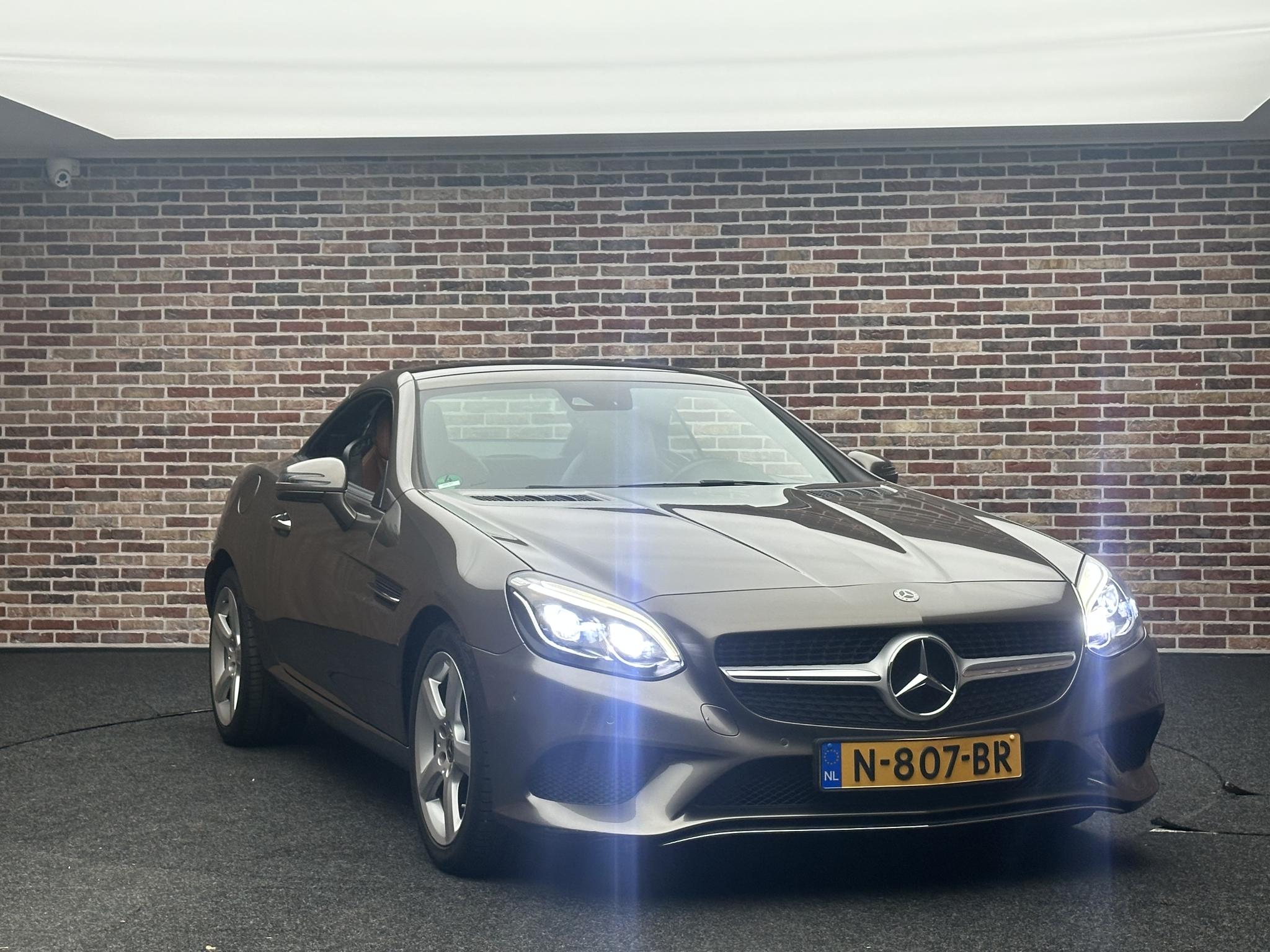 Foto van Mercedes-Benz SLC 200