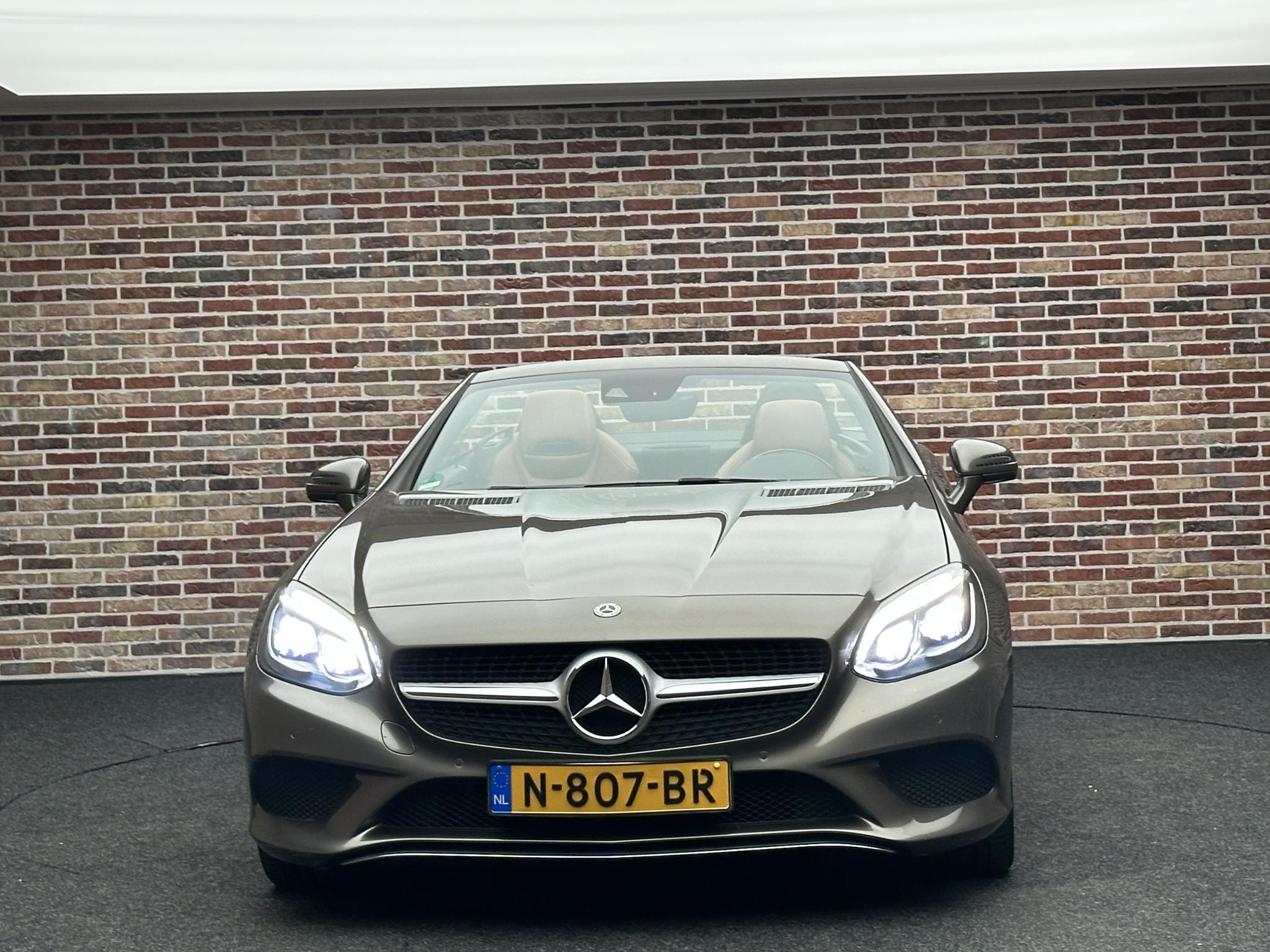 Foto van Mercedes-Benz SLC 200