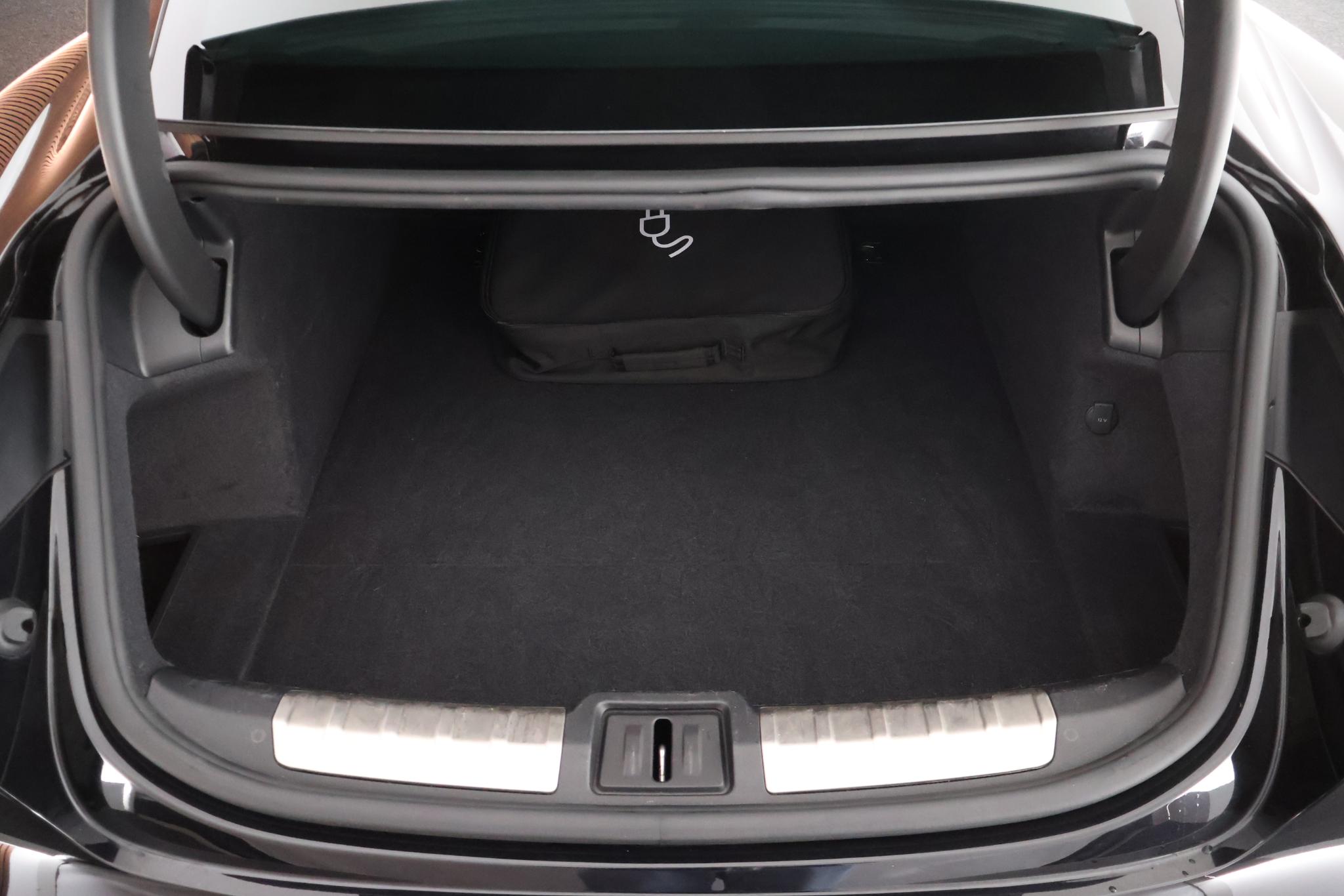 Foto van Porsche Taycan 4s