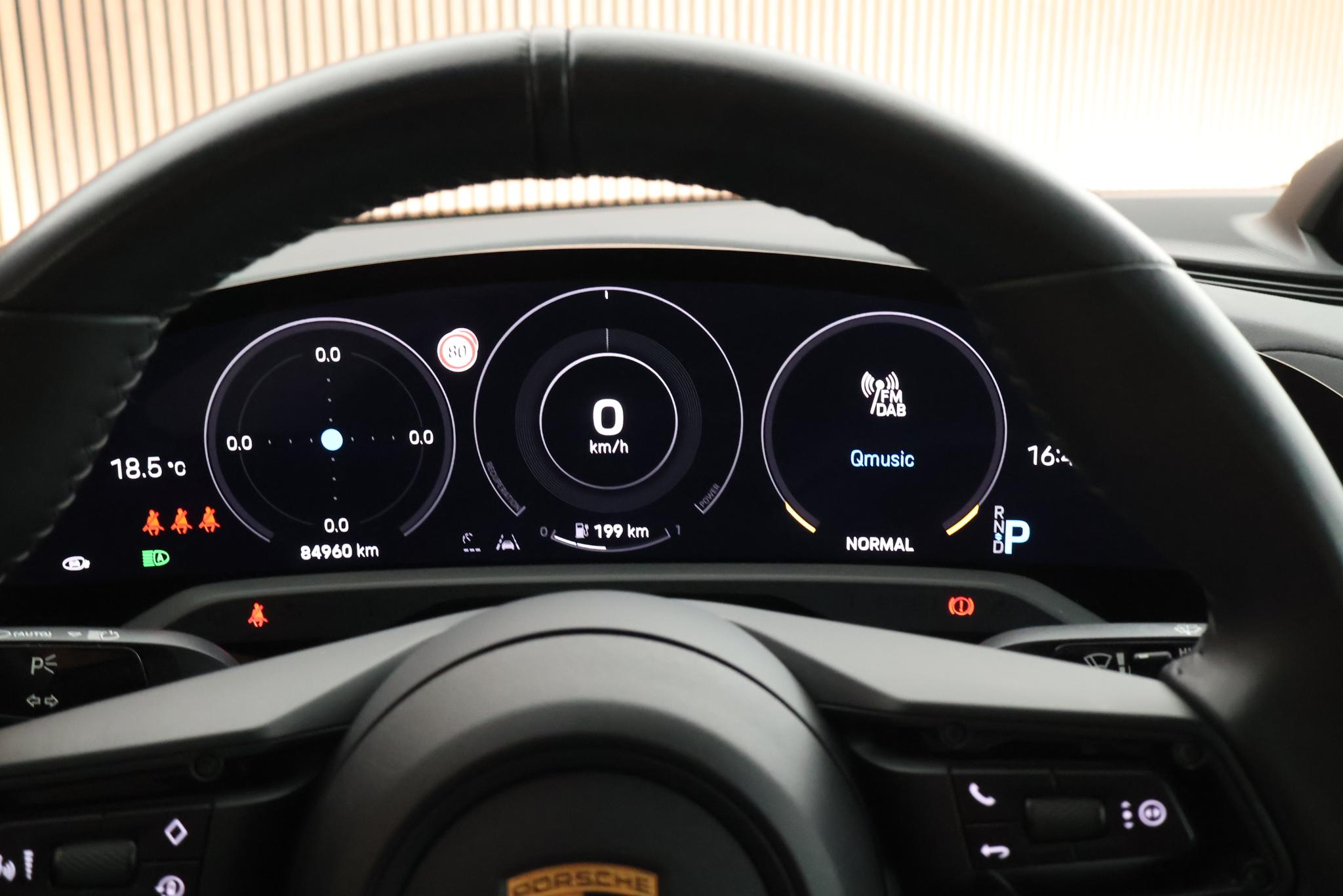 Foto van Porsche Taycan 4s