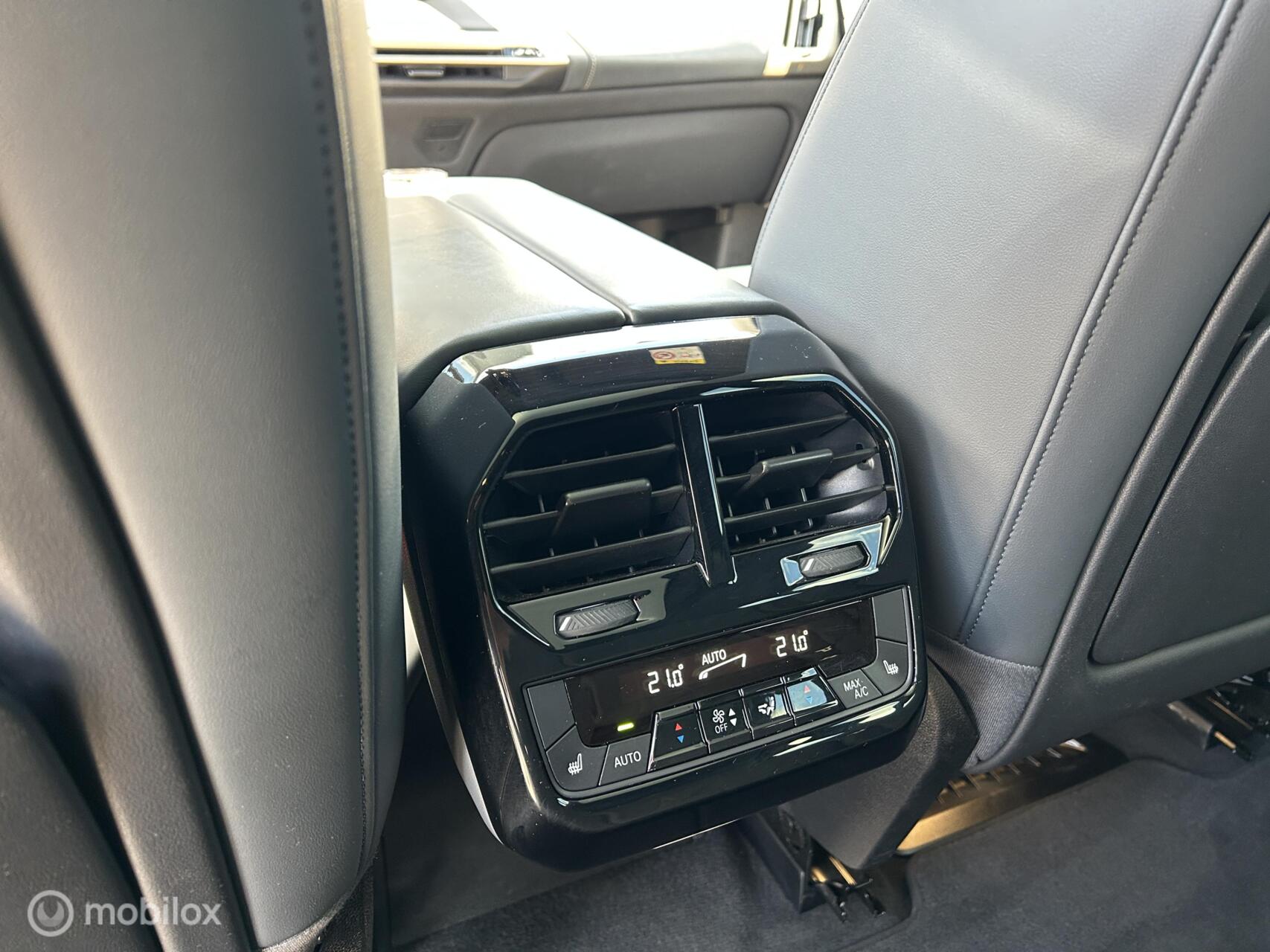 Foto van BMW Ix Xdrive40