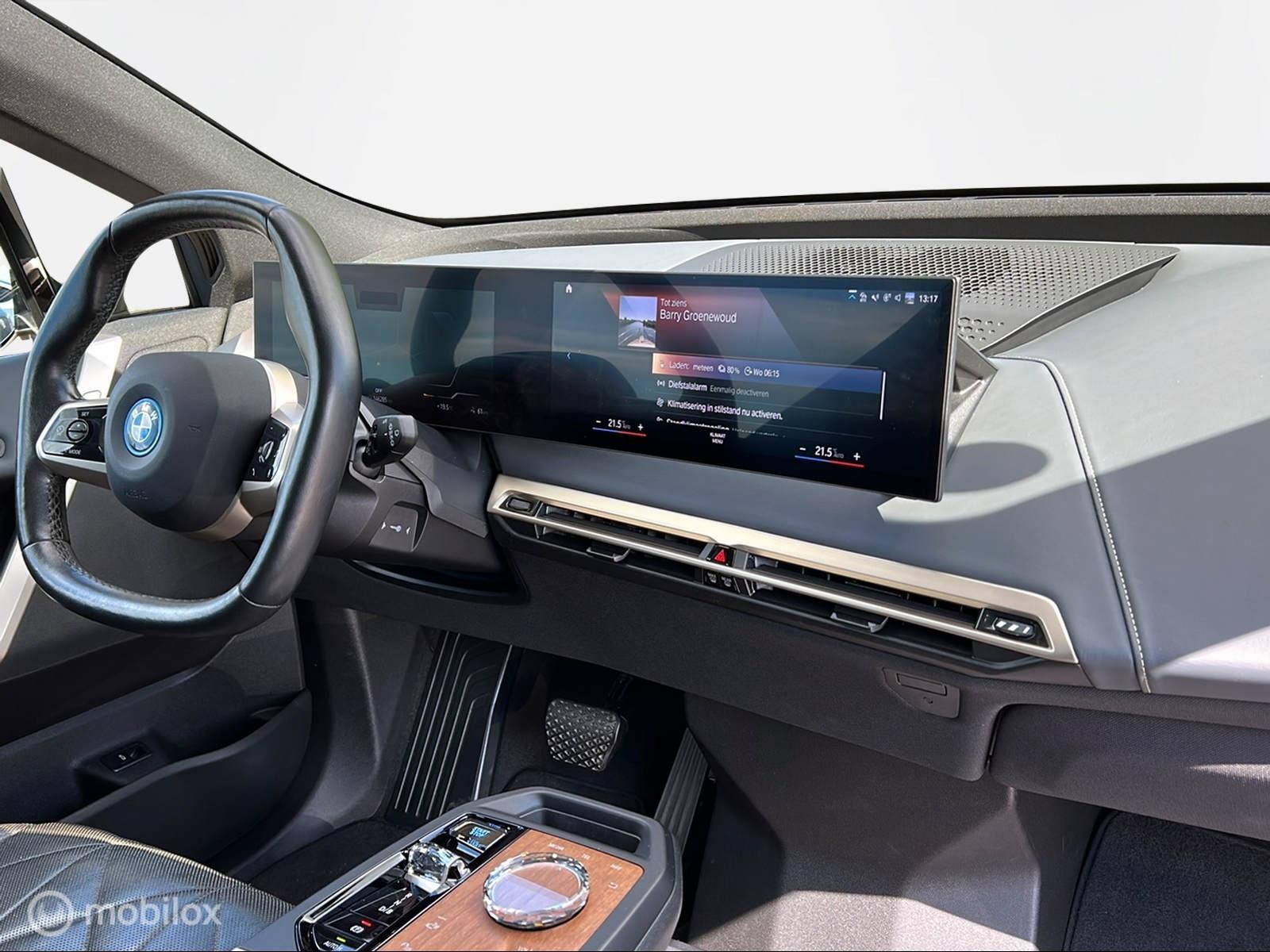 Foto van BMW Ix Xdrive40