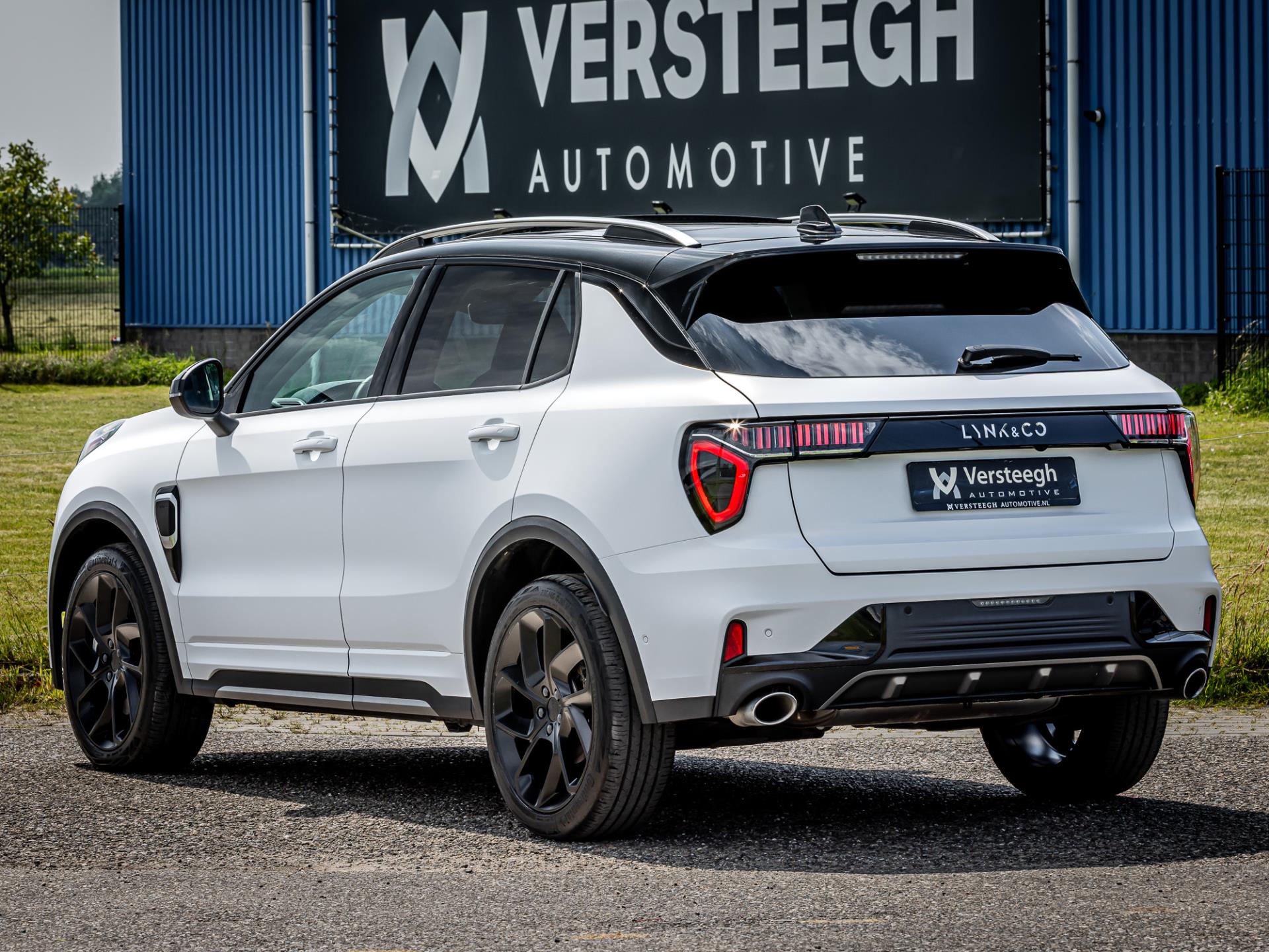 Foto van LYNK & Co 01